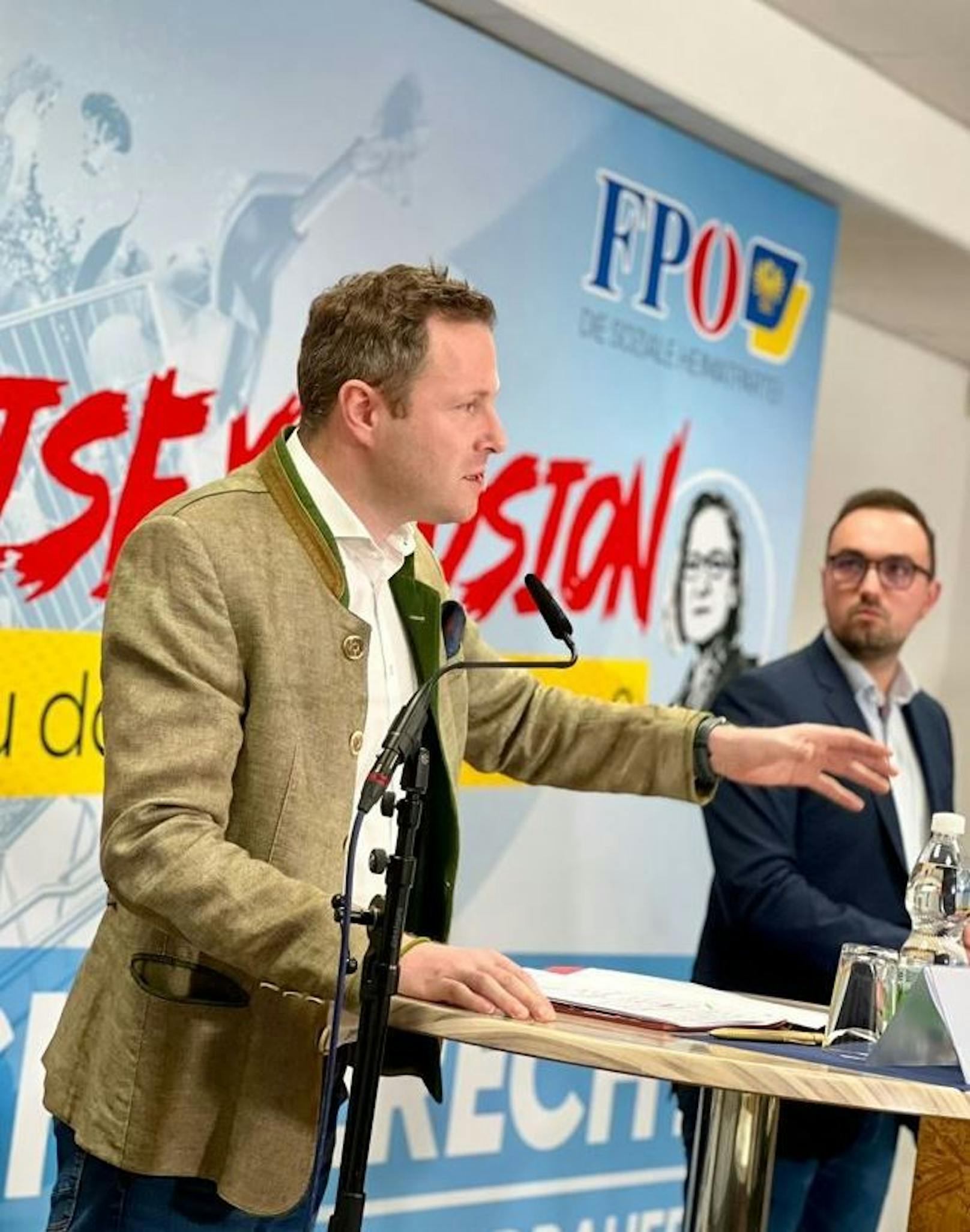 FP-Generalsekretär NAbg. Michael Schnedlitz und FPÖ-Landesparteisekretär und Wahlkampfleiter Alexander Murlasits.