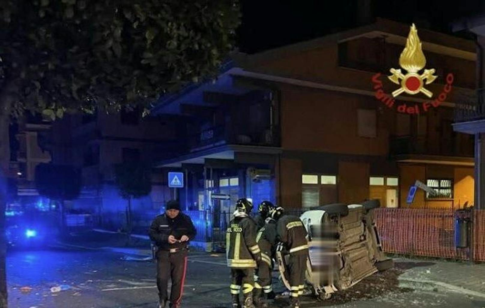 Bei einem Unfall nahe Rom wurden fünf junge Menschen getötet.