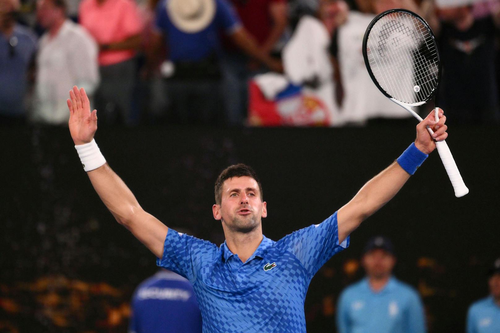 Novak Djokovic feiert den Finaleinzug bei den Australian Open. 