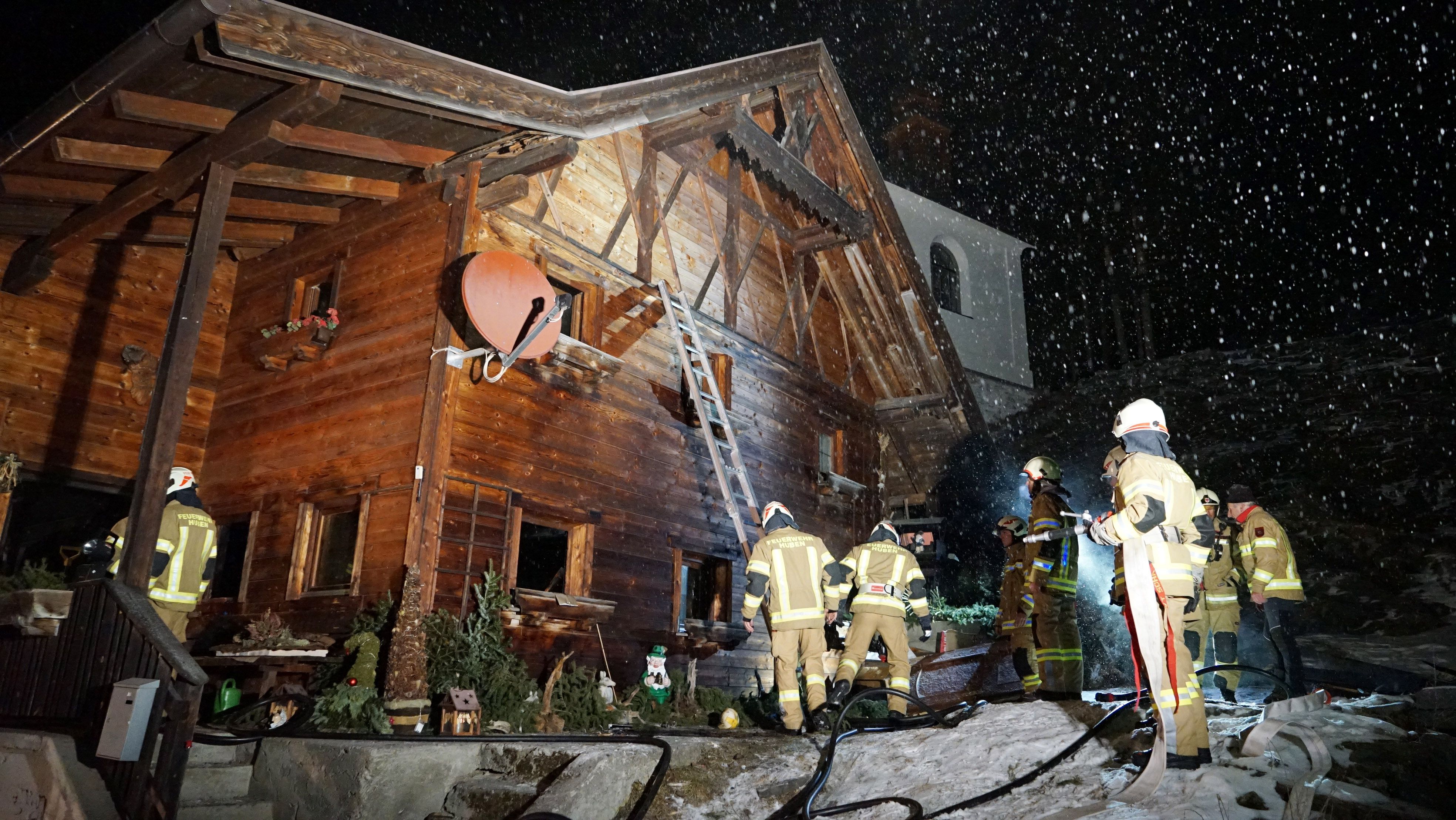 Brand bei Wohnhaus in Längenfeld  -Fotocredit: ZOOM.TIROL 