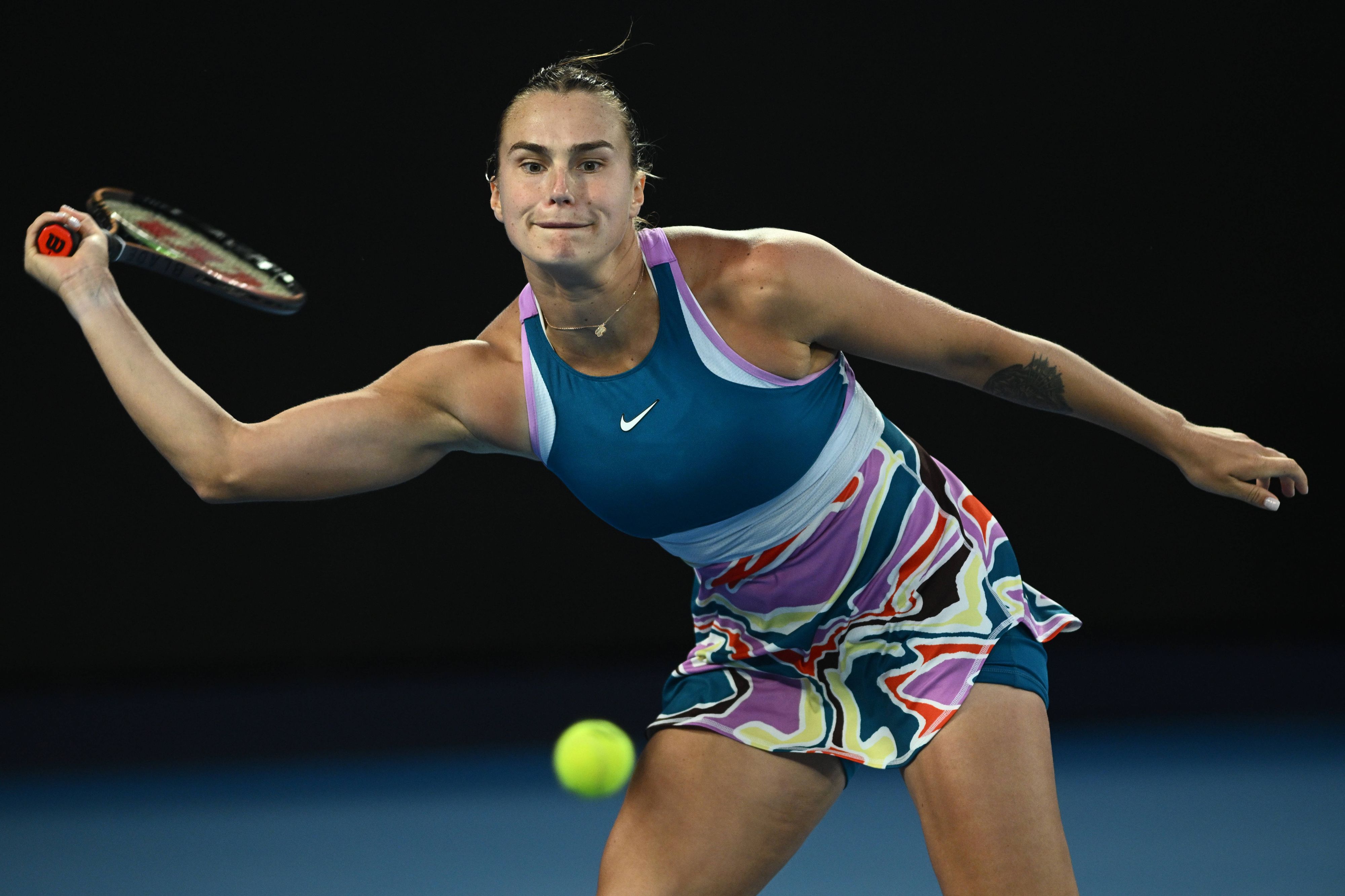 Aryna Sabalenka teilt aus.