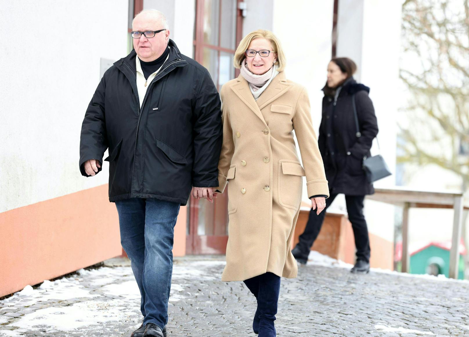 Landeshauptfrau Johanna Mikl-Leitner (ÖVP) (r.) mit Ehemann Andreas.