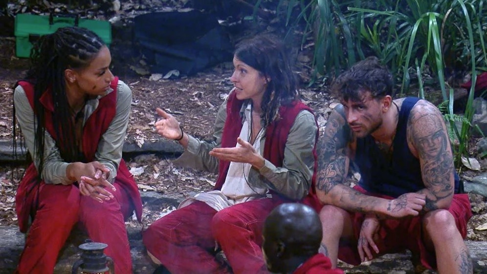 Kein Wort über Janas Erlebnis im TV.