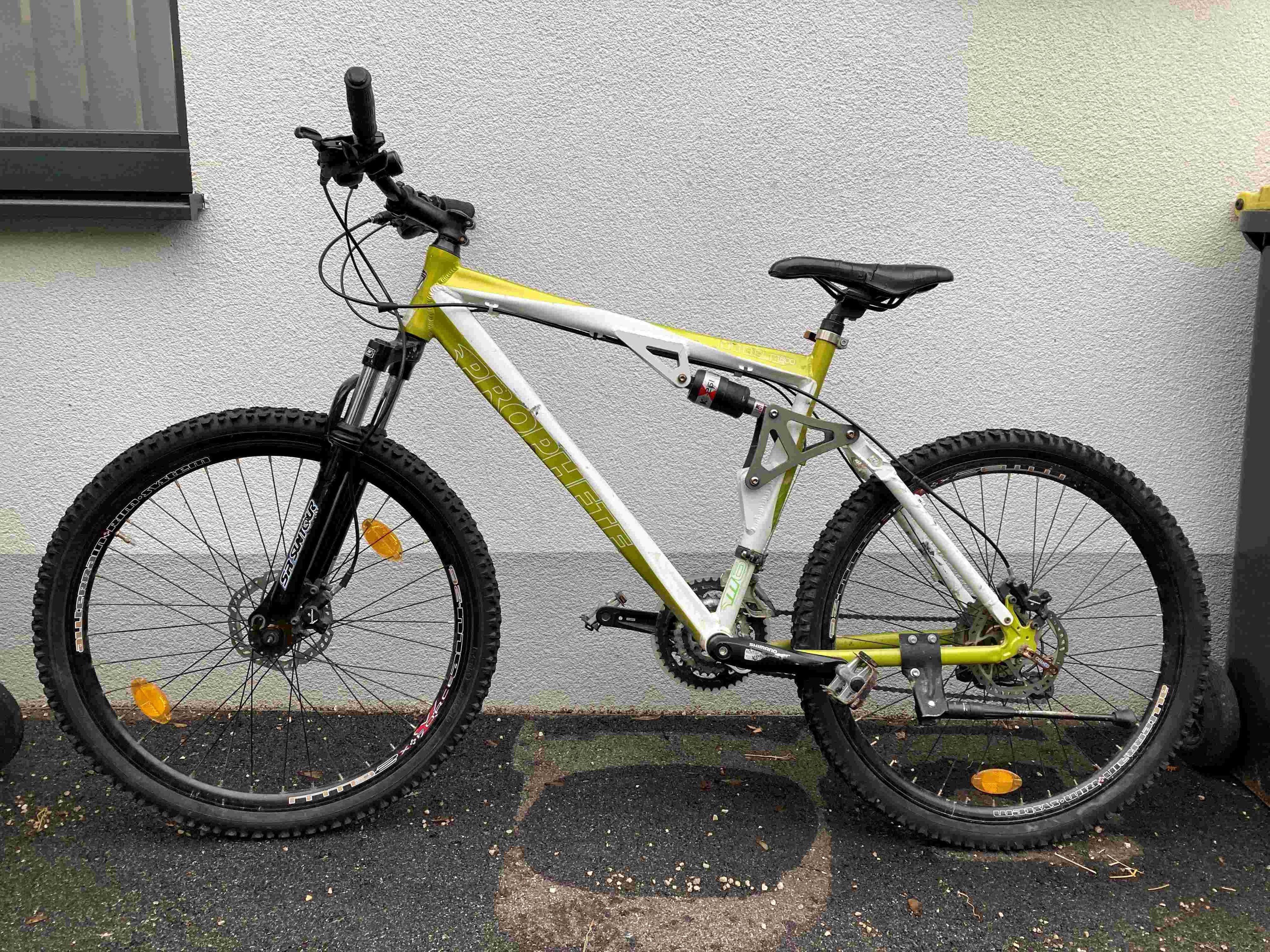 Das Rad der Marke Prophete konnte ebenfalls noch nicht zugeordnet werden.