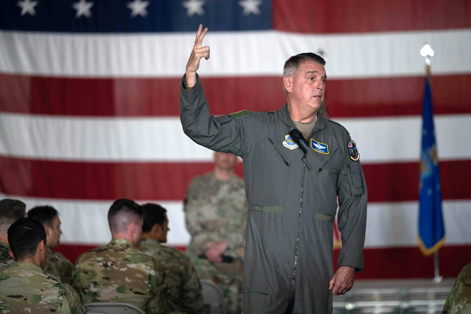 Mike Minihan, General der US-Luftwaffe, hat seine Kommandanten vor einem baldigen Konflikt mit China gewarnt.