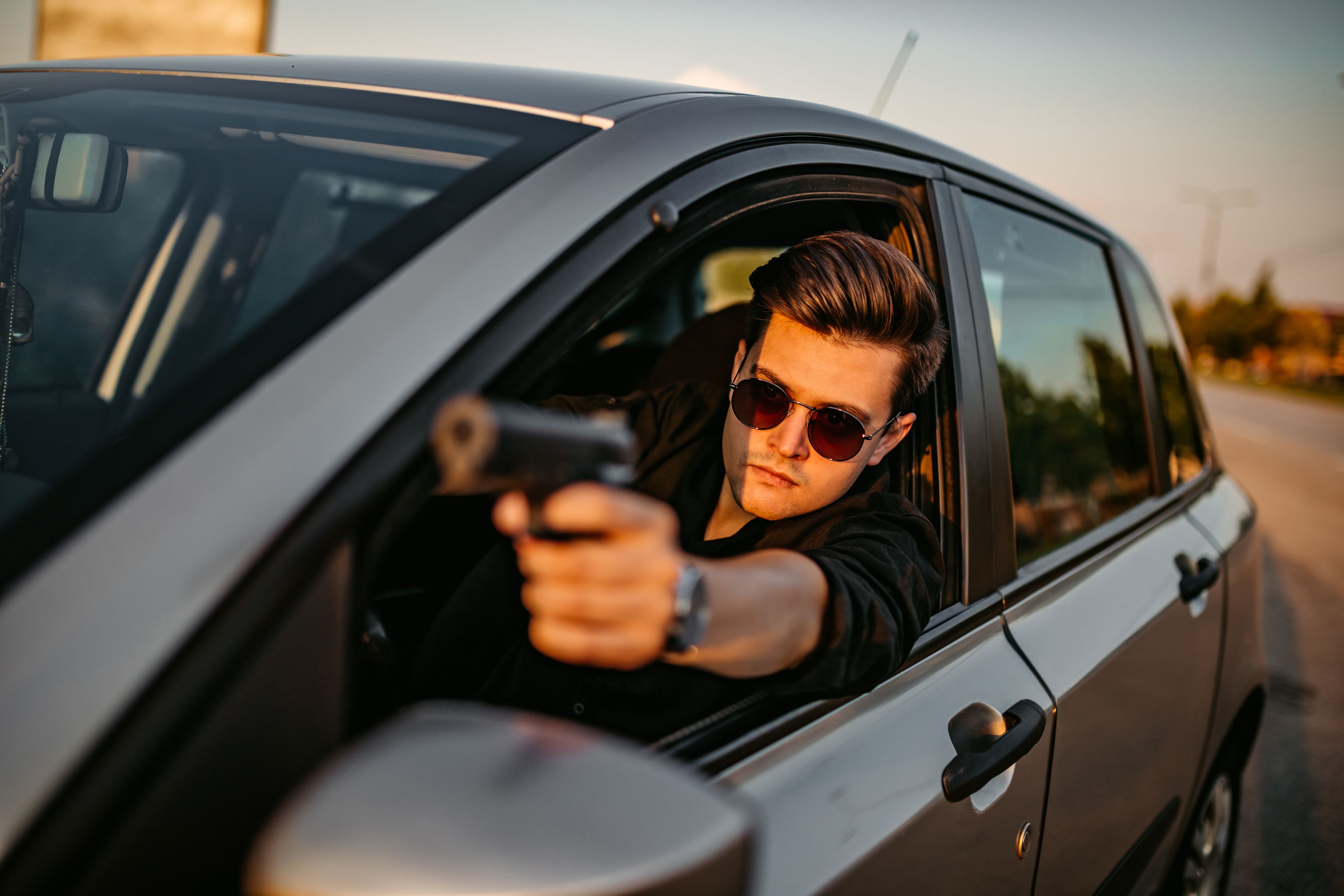 Autofahrer, Waffe, Pistole