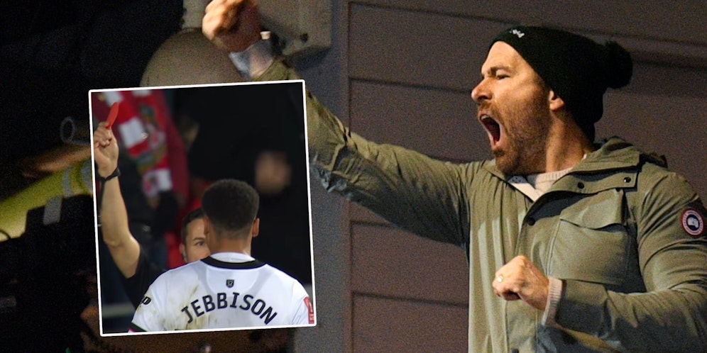 Hollywood-Star Ryan Reynolds feuert Wrexham im FA Cup an, der Schiri zückt gegen Sheffield die runde Rote.
