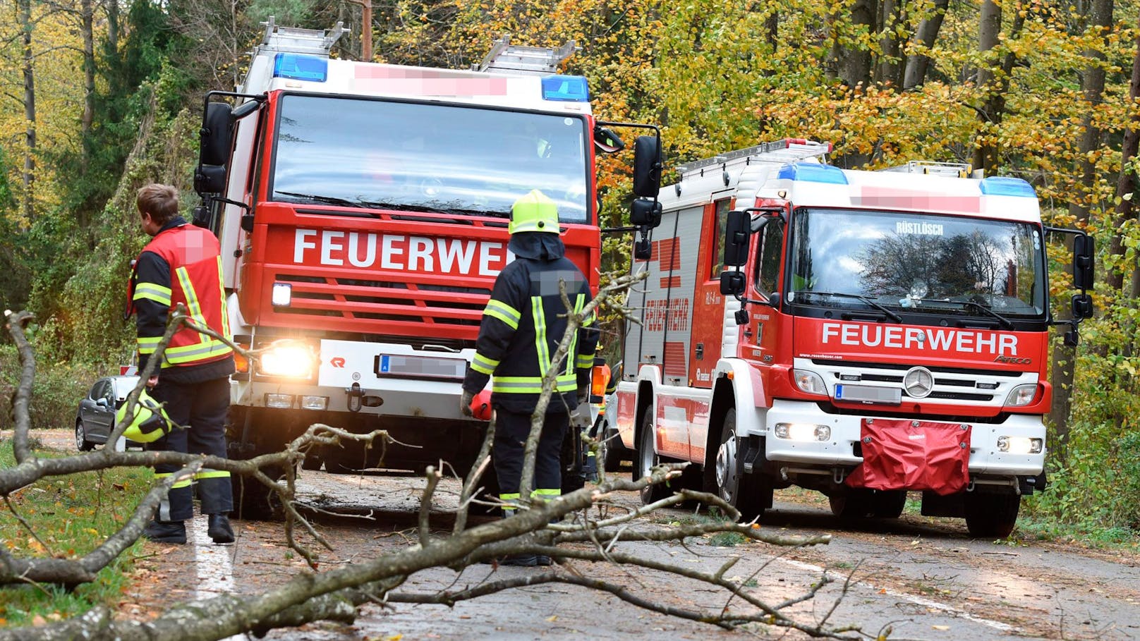 200-km/h-Sturm! Mann in Tirol von Baum getroffen – tot