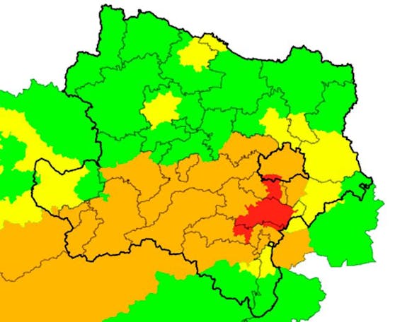 Aktuelle Sturmwarnungen für Wien und Niederösterreich. Im Wiener Becken gilt bis zum Morgen des 1. Februars 2023 Warnstufe Rot.