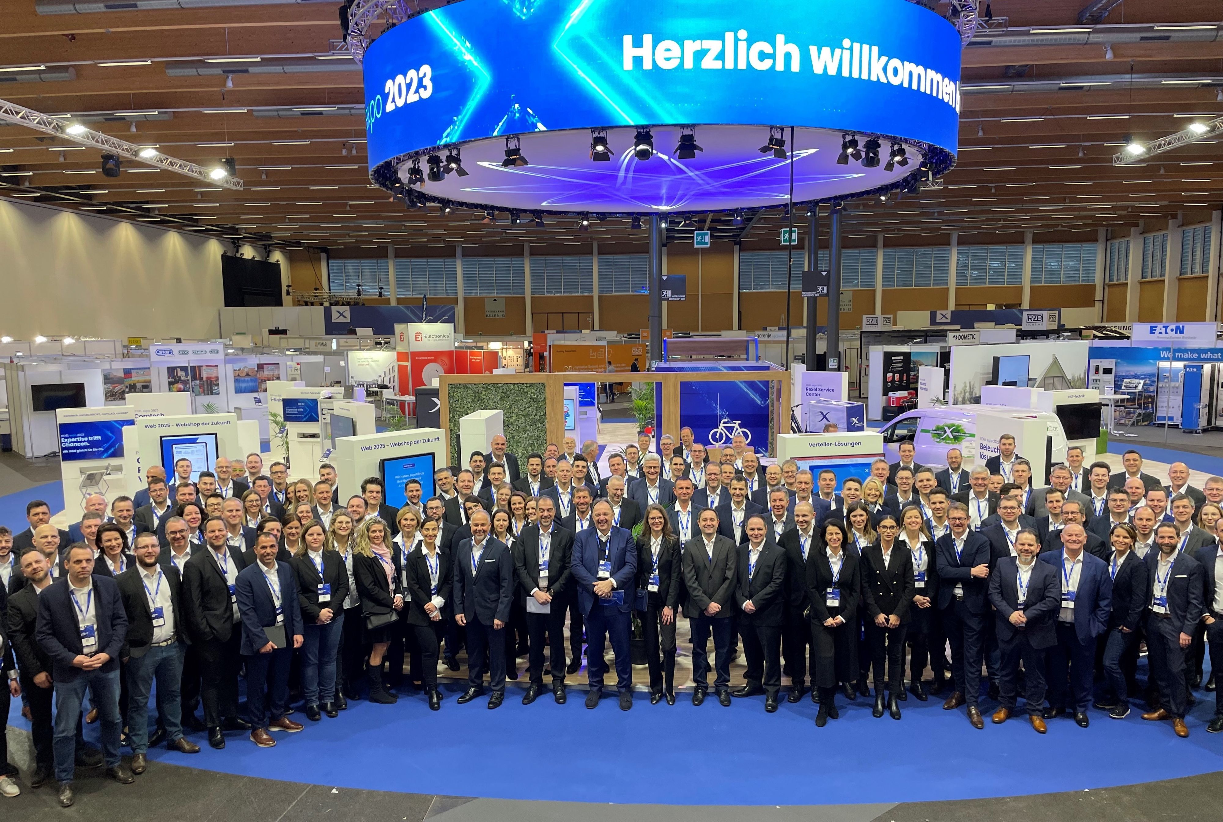 Das REXEL-Team freute sich über die gelungene Premiere 