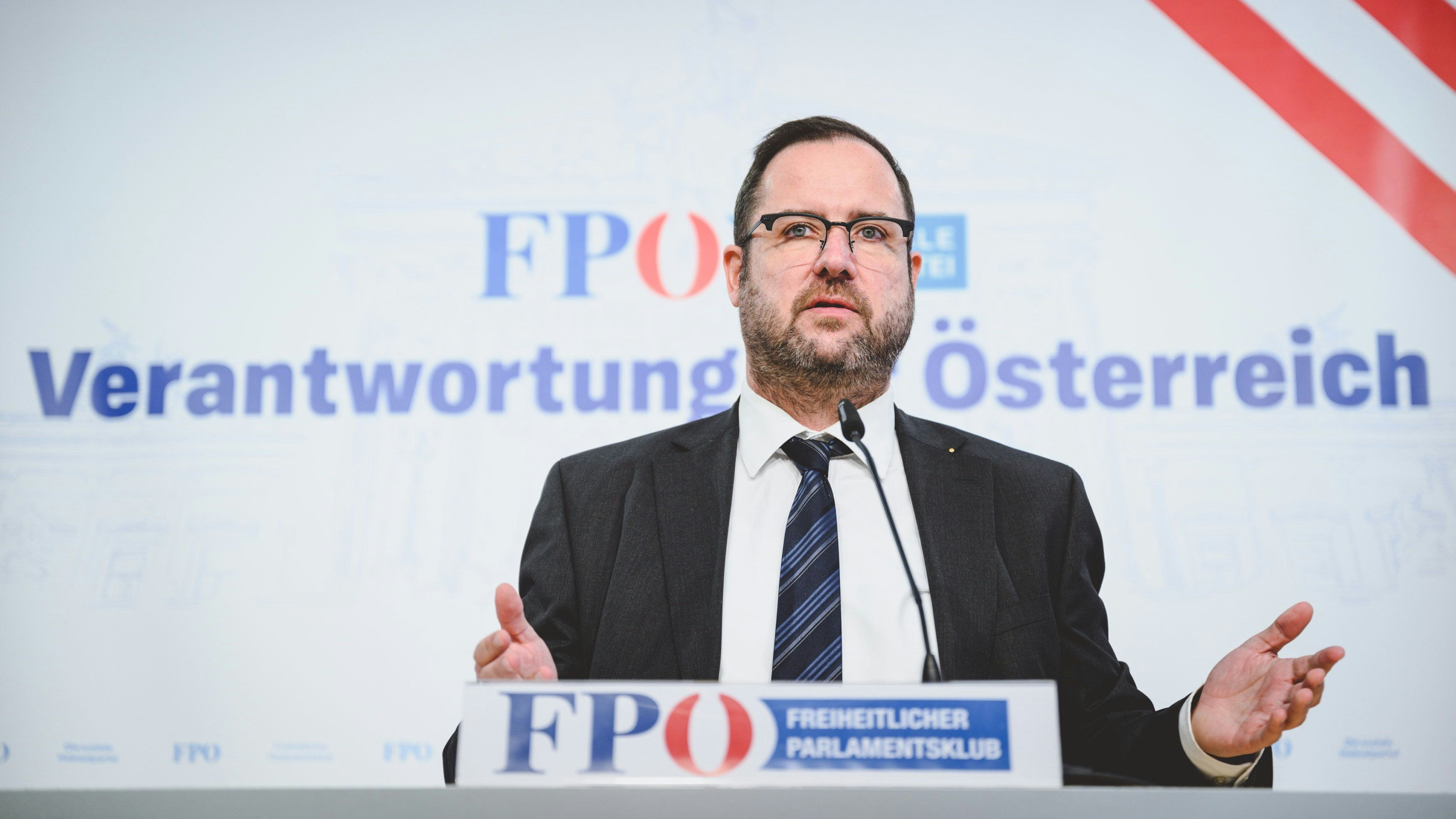 FPÖ-Mediensprecher Christian Hafenecker.