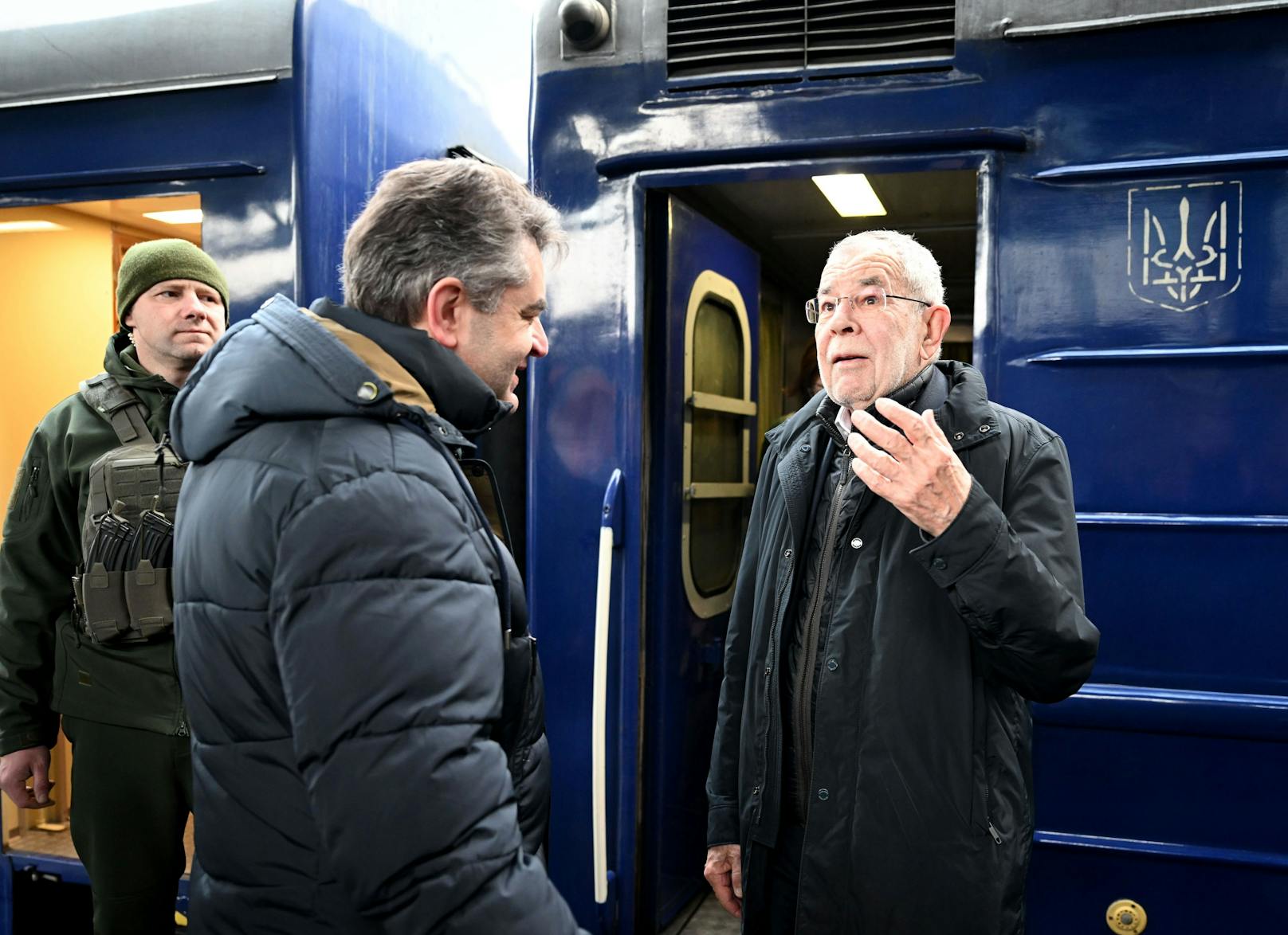 Bundespräsident Alexander Van der Bellen bei seiner Ankunft in Kiew.