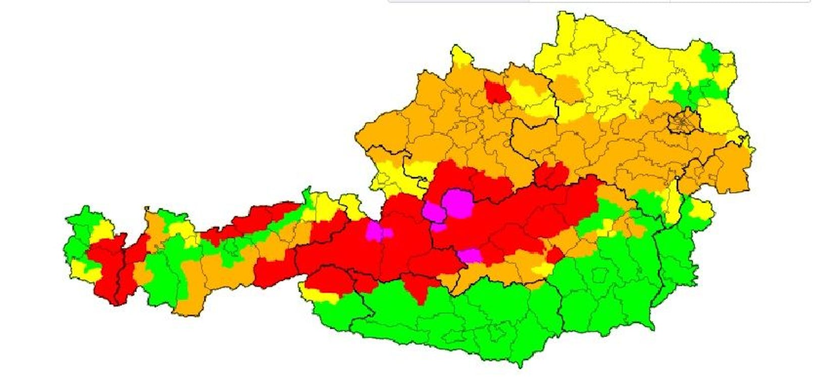 Für mehrere Gebiete in Salzburg, Oberösterreich und der Steiermark gilt die höchste Unwetter-Warnstufe.