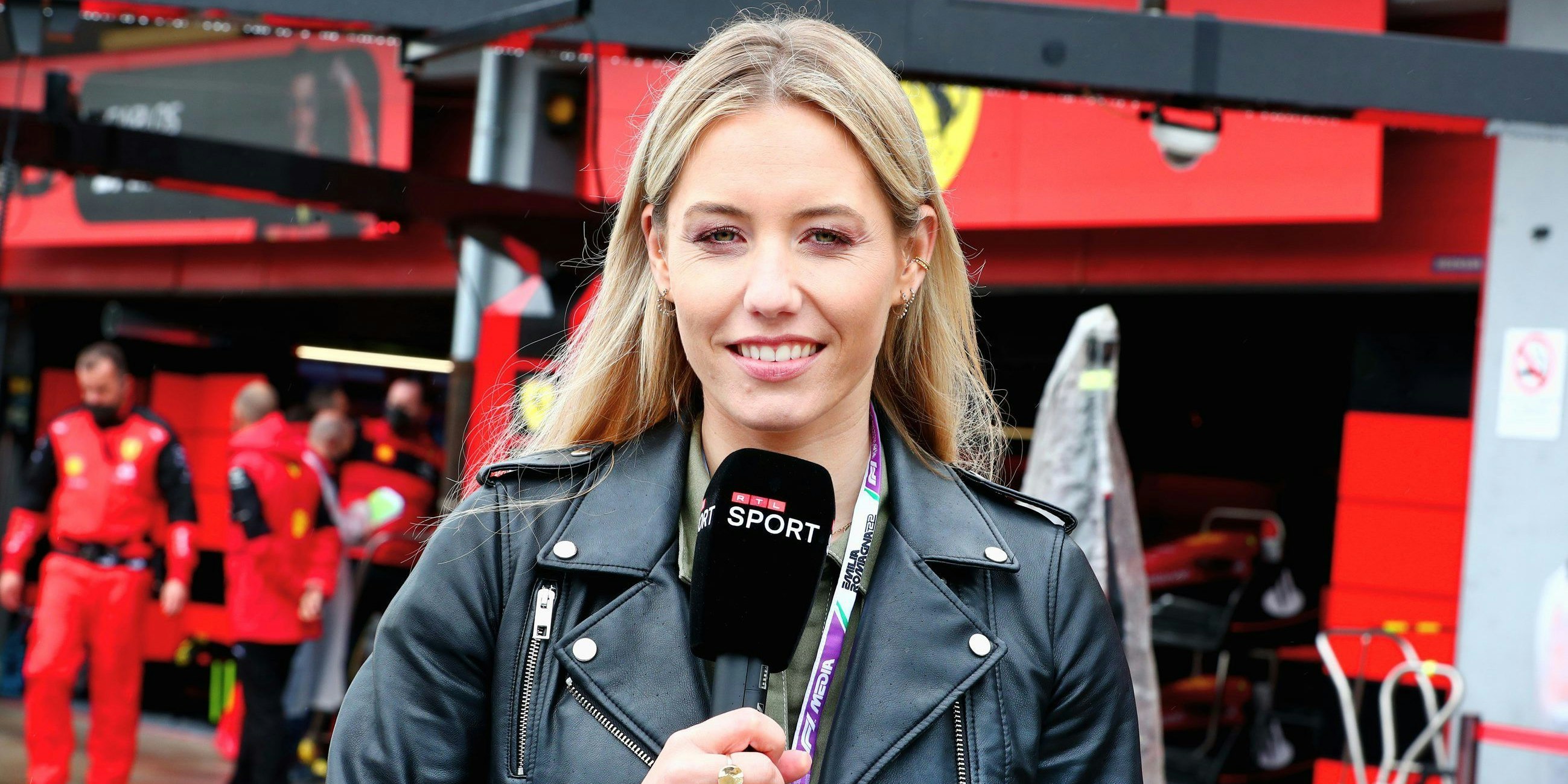 Die RTL-Moderatorin Laura Papendick erwartet ihr erstes Kind.