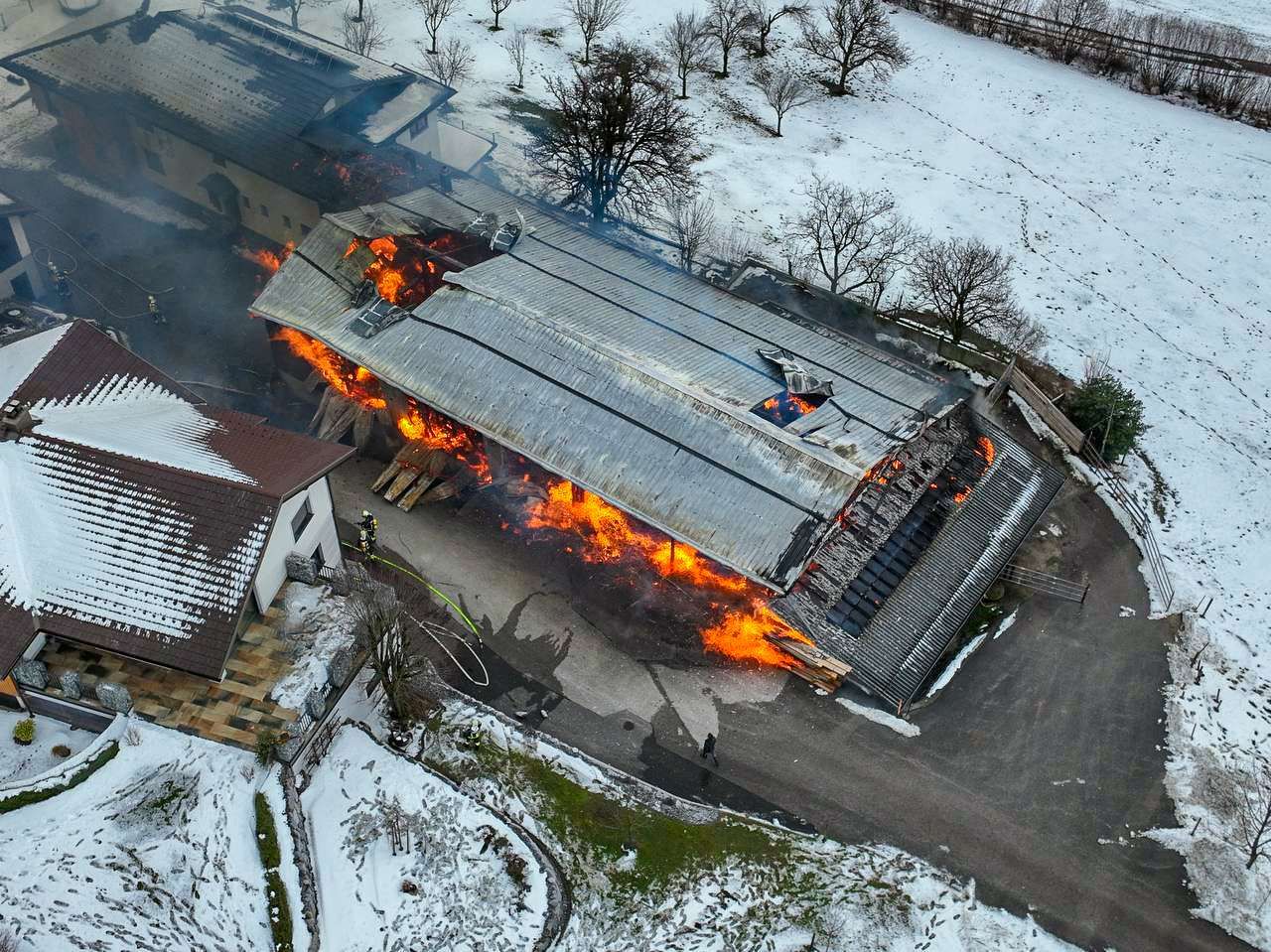 Großeinsatz für die Feuerwehr bei Brand in NÖ