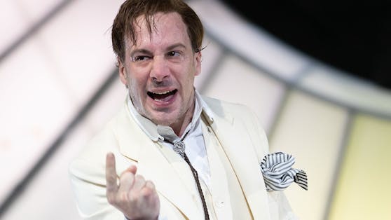 Florian Teichtmeister bei einer Probe von "Der Kandidat" im Akademietheater in Wien 2018