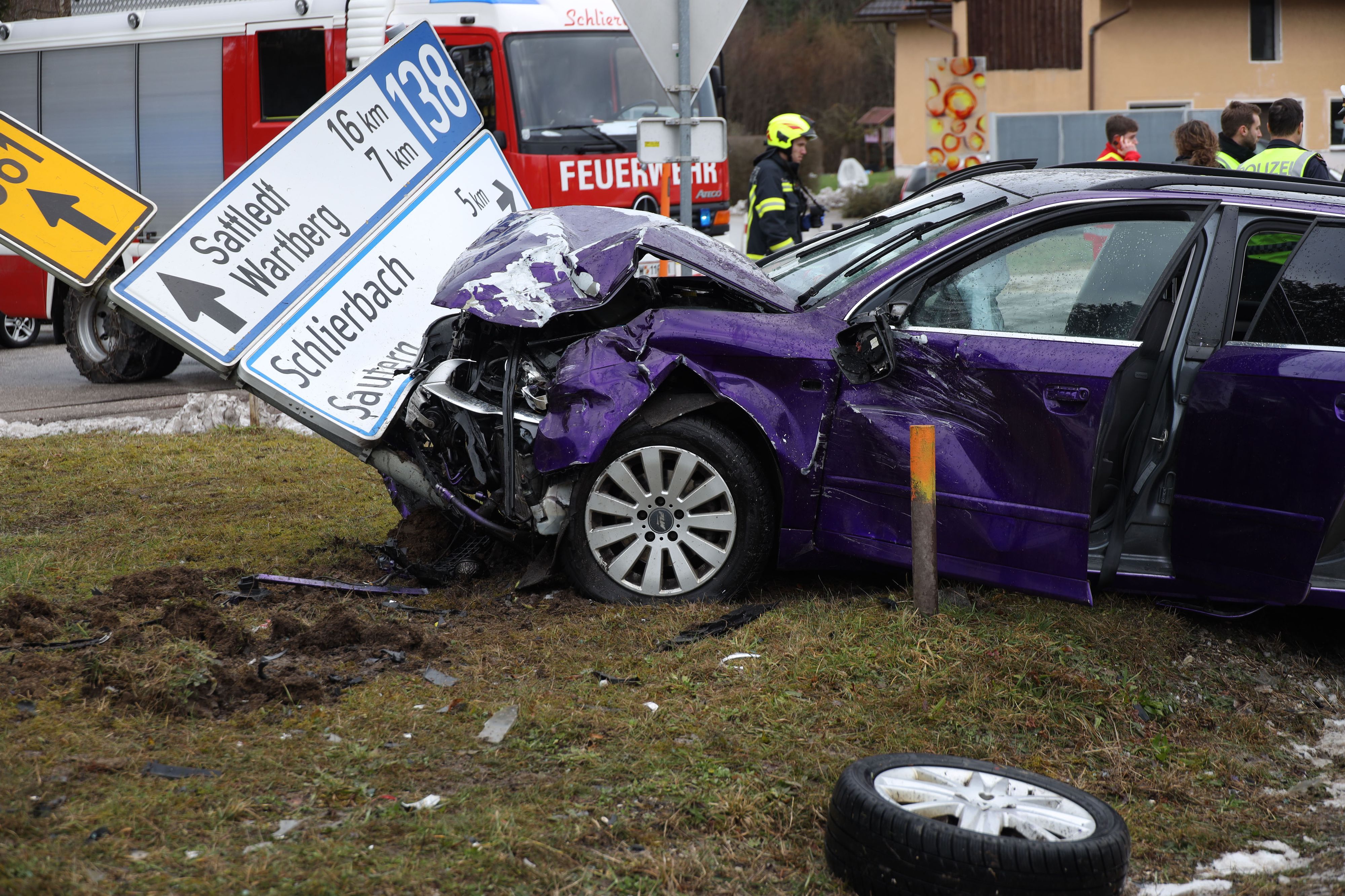 Ein schwerer Kreuzungscrash hat sich Samstagvormittag auf der B138 Pyhrnpass Straße ereignet.