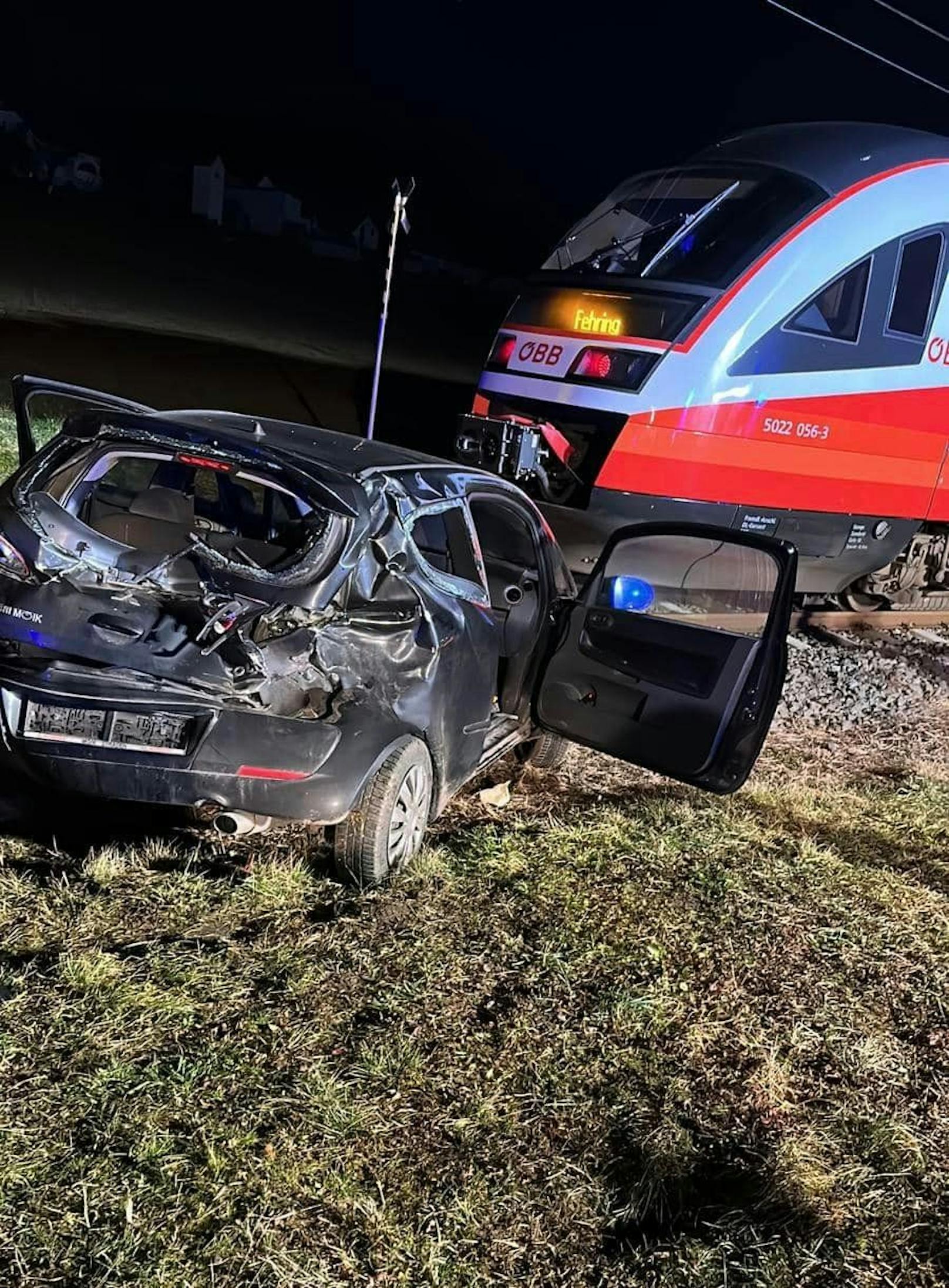 Lenker (51) übersieht Zug – vier Verletzte bei Crash