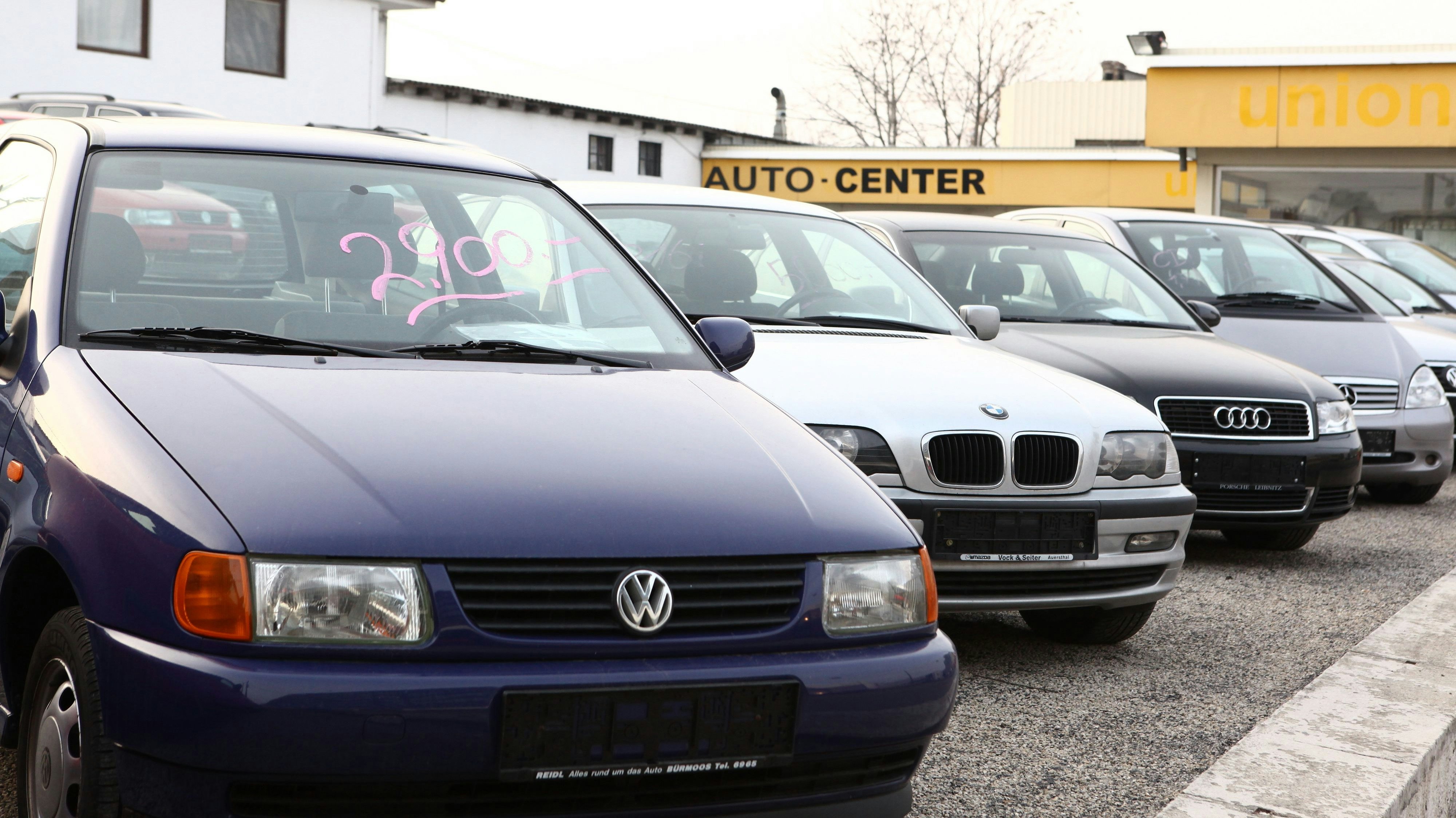 Günstig ein gebrauchtes Auto zu kaufen ist aktuell eher nicht drin (Symbolbild)