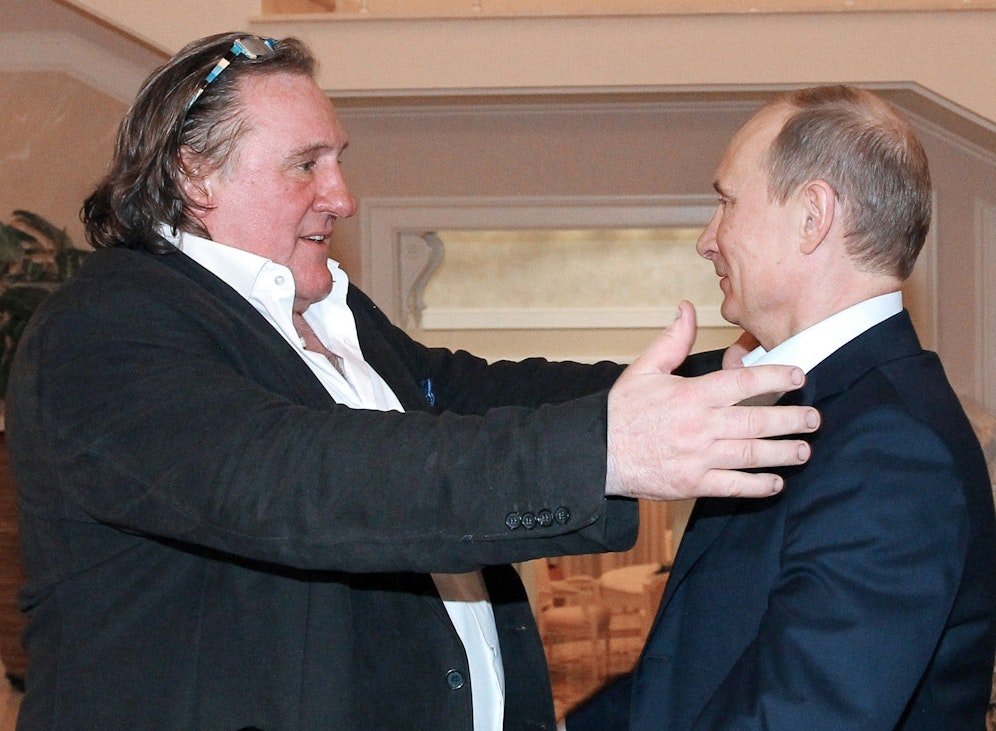 Gerard Depardieu werden gute Beziehungen zum russischen Präsidenten Wladimir Putin nachgesagt. Nun bezeichnete der seit 2013 russische Staatsbürger den Krieg als 