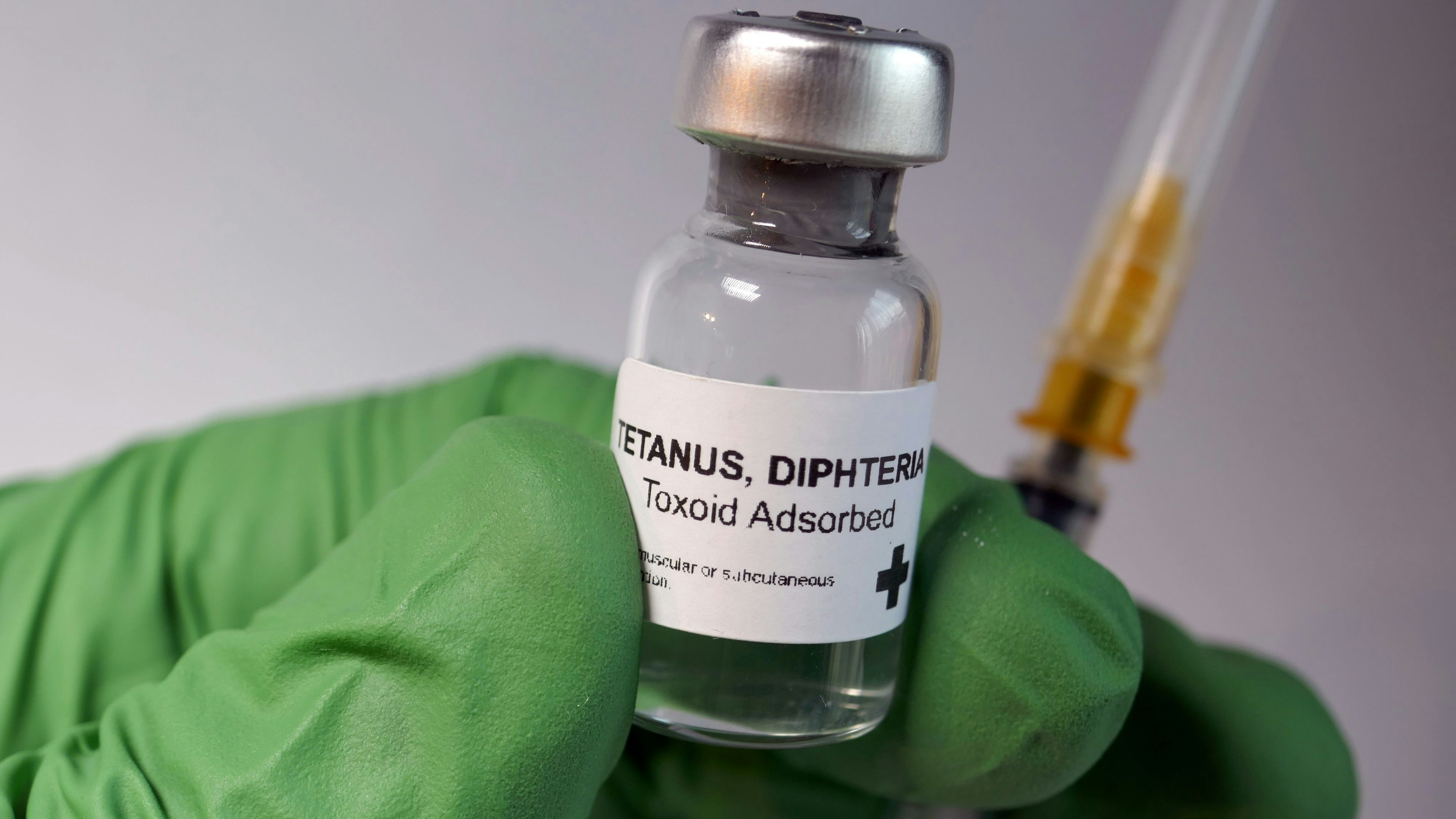 In der jüngeren Vergangenheit ist mit der Diphtherie eine "alte" und als weitestgehend zurückgedrängt geltende Erkrankung zurückgekehrt.