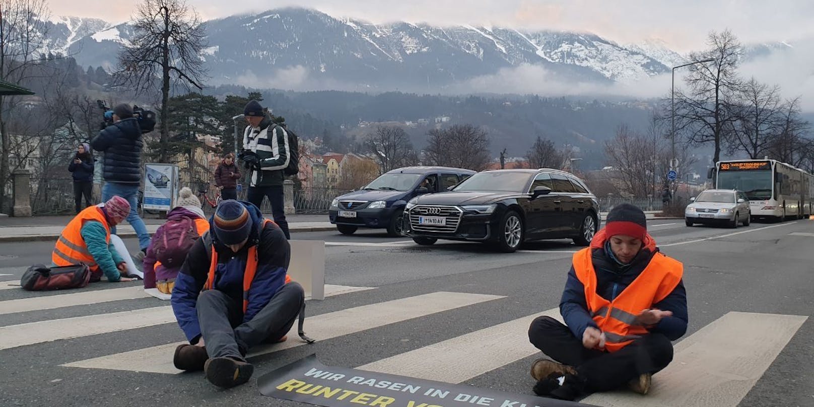 Montagfrüh wird eine wichtige Verkehrsader in Innsbruck blockiert.
