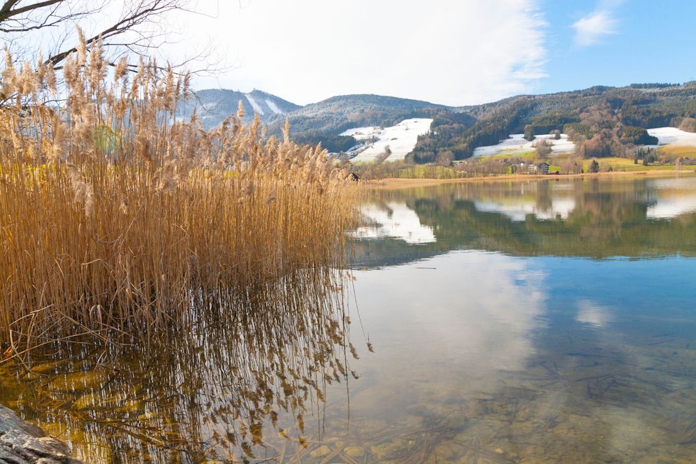 Unter dem Irrsee soll sich ein großes Gasvorkommen befinden. Betroffen wäre auch die Gemeinde Zell am Moos.