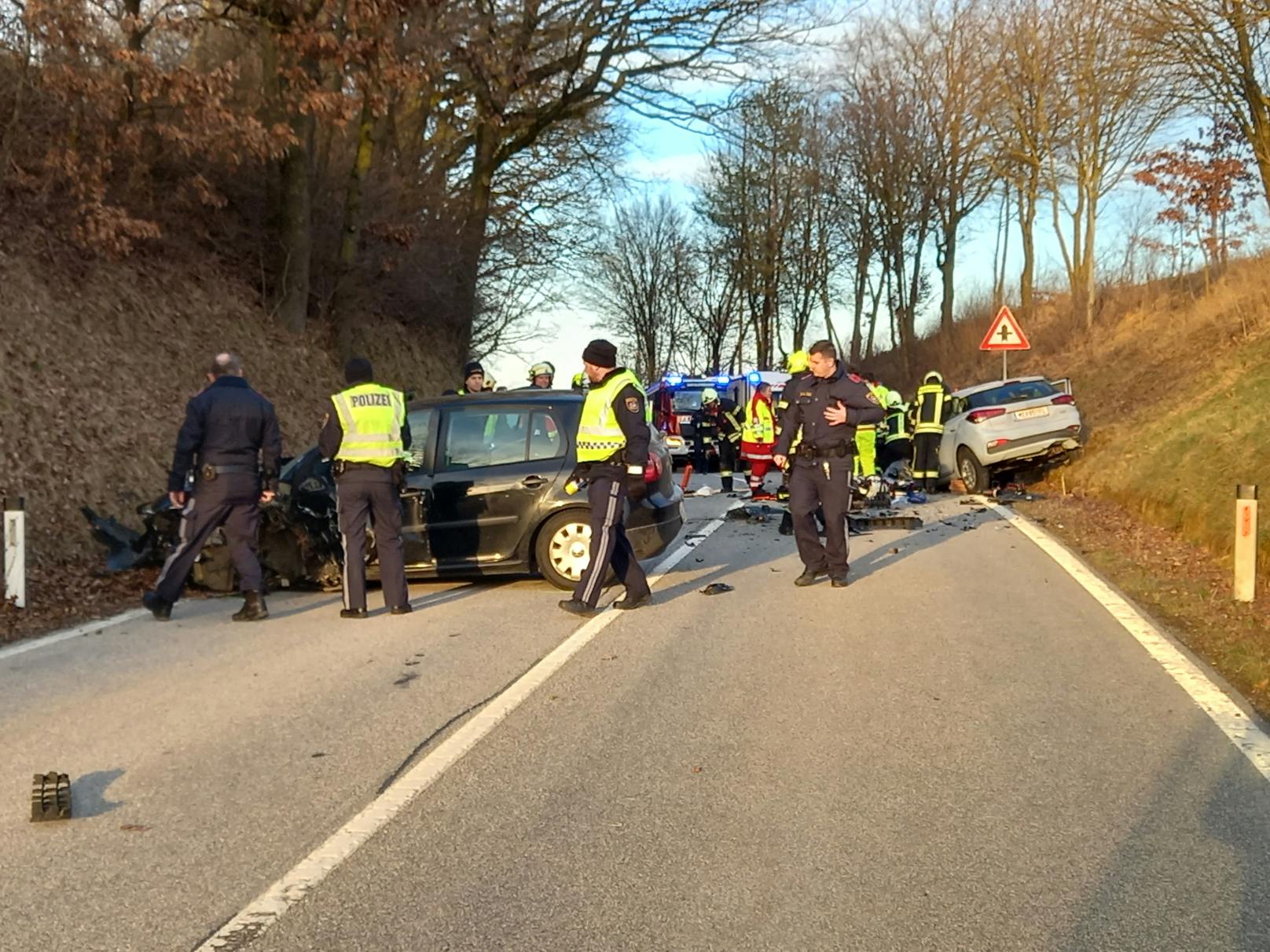 4 Verletzte bei Frontalunfall