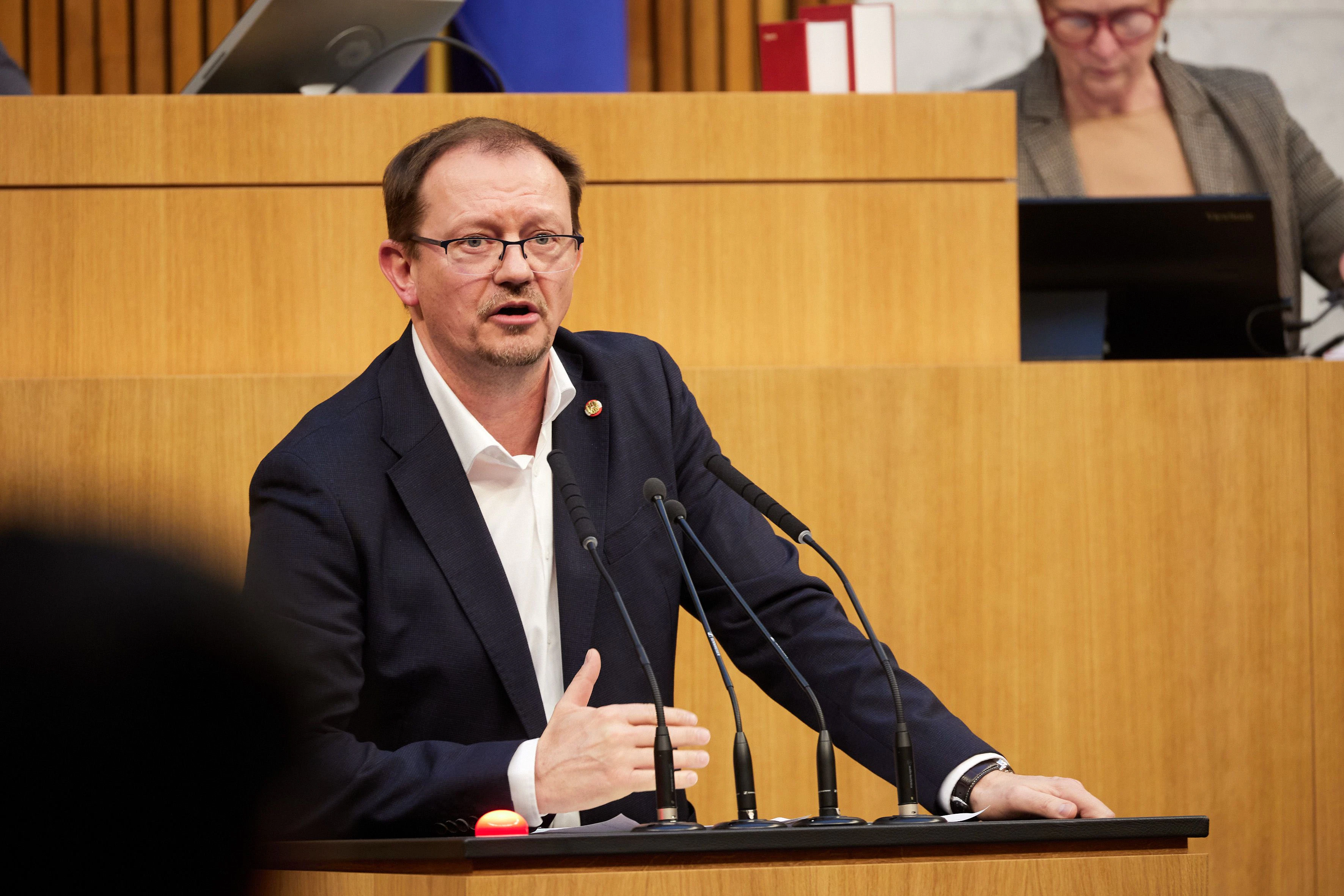 Rudi Silvan bringt die "ARGE Chance" in Schwechat ins Spiel.