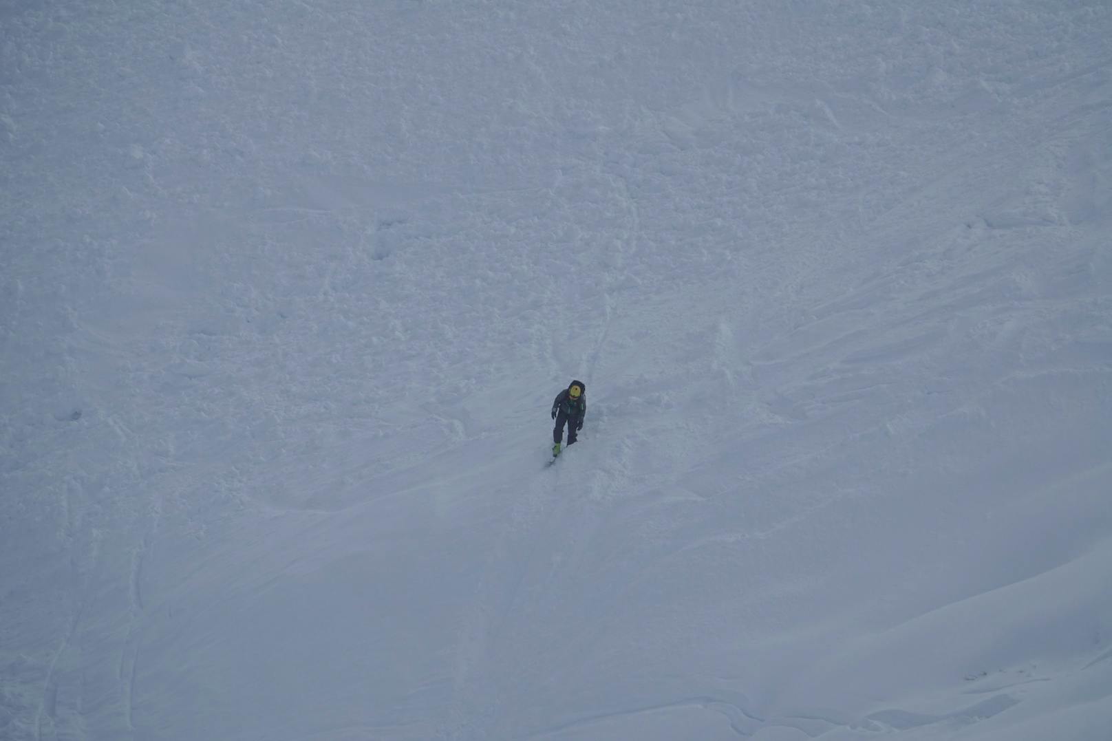 Skifahrer (42) löst Lawine aus und wird mitgerissen