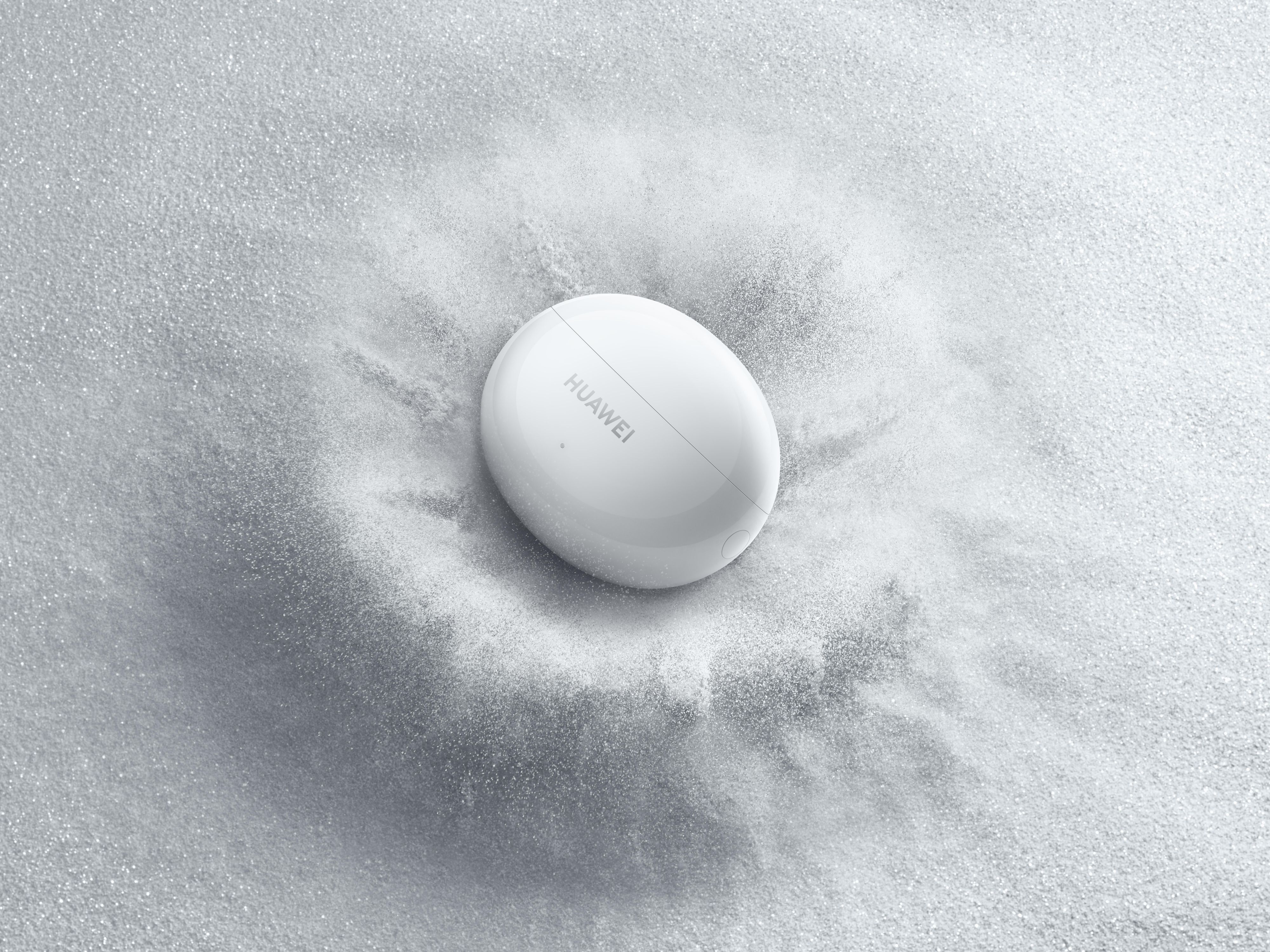 Die schlagen richtig ein: Die neuen Huawei FreeBuds 5i mit Hi-Res Sound-Qualität.