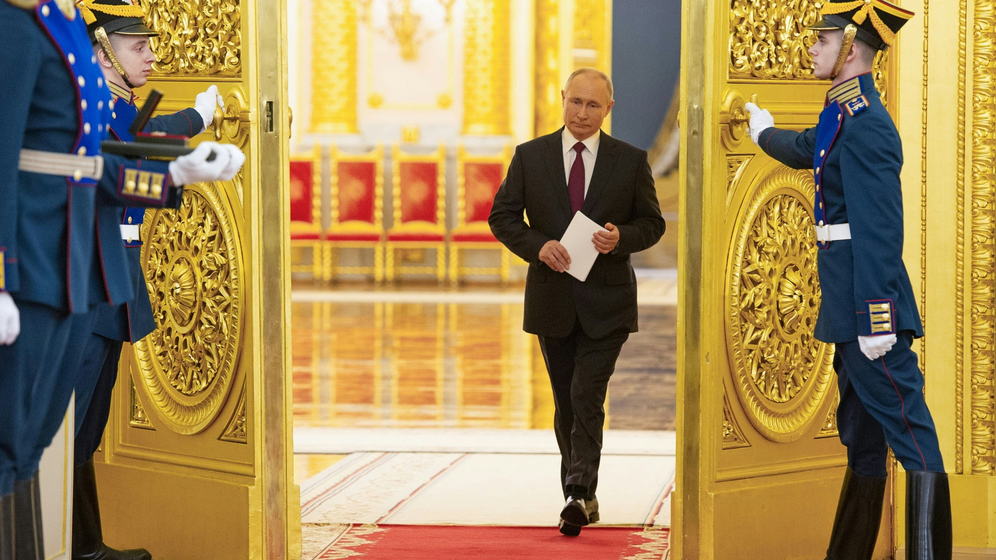 Wladimir Putin fallen Einnahmen in Milliardenhöhe weg.