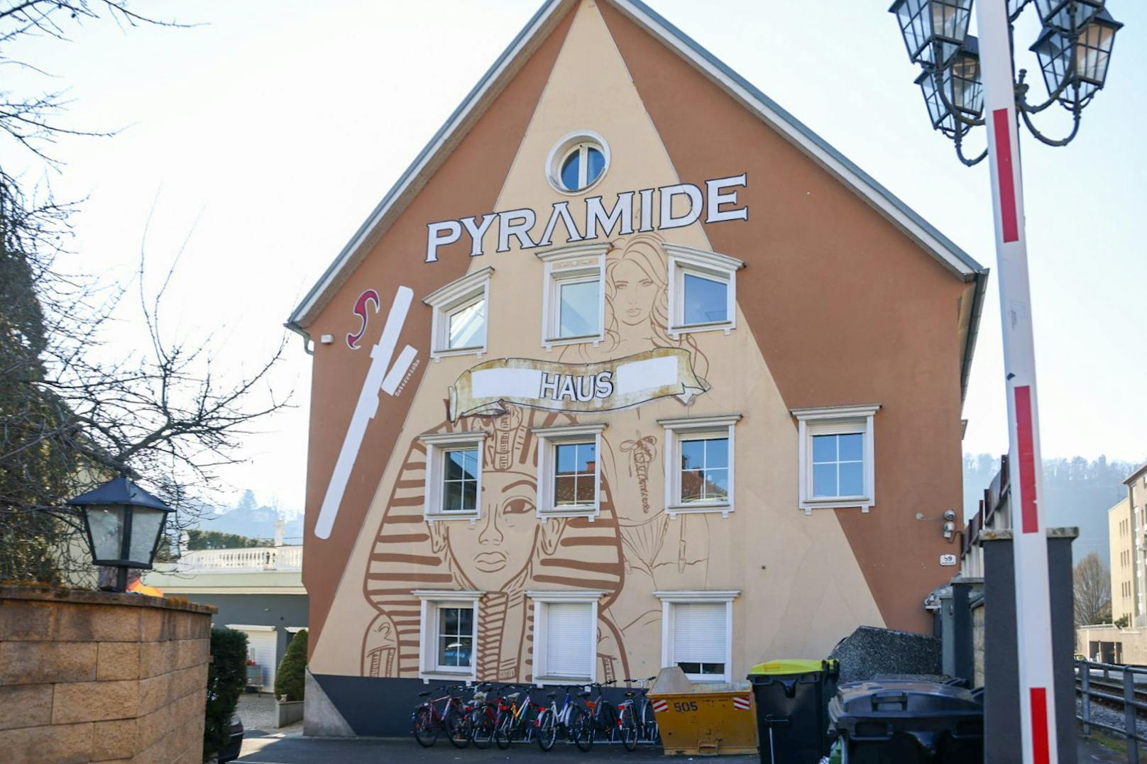 In der früheren "Pyramide" in Linz-Urfahr wohnen jetzt Flüchtlinge.
