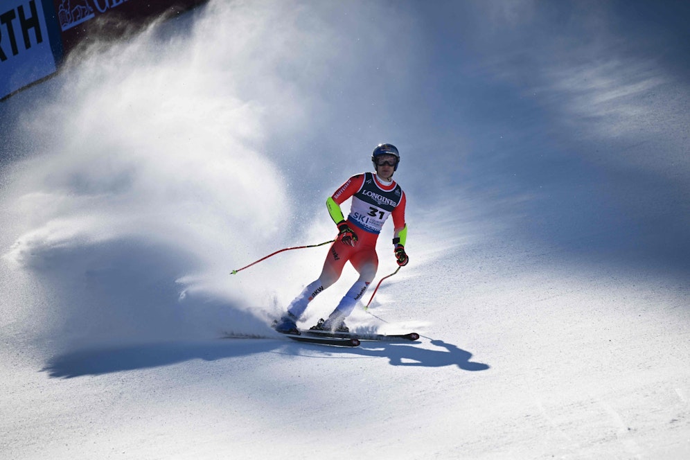 Marco Odermatt schied im Kombinations-Super-G knapp vor dem Ziel aus. 