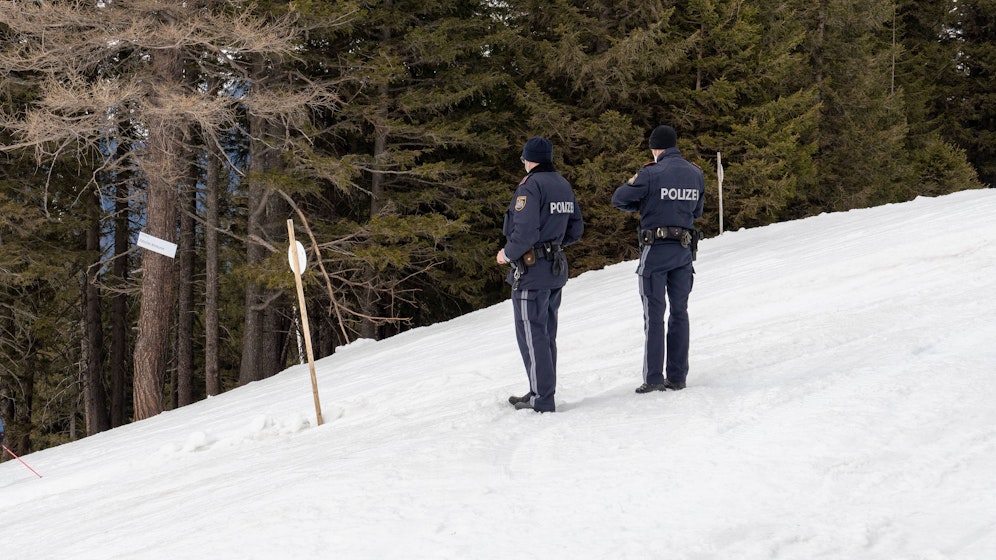 Die Polizei bitte um Hinweise. (Symbolbild)