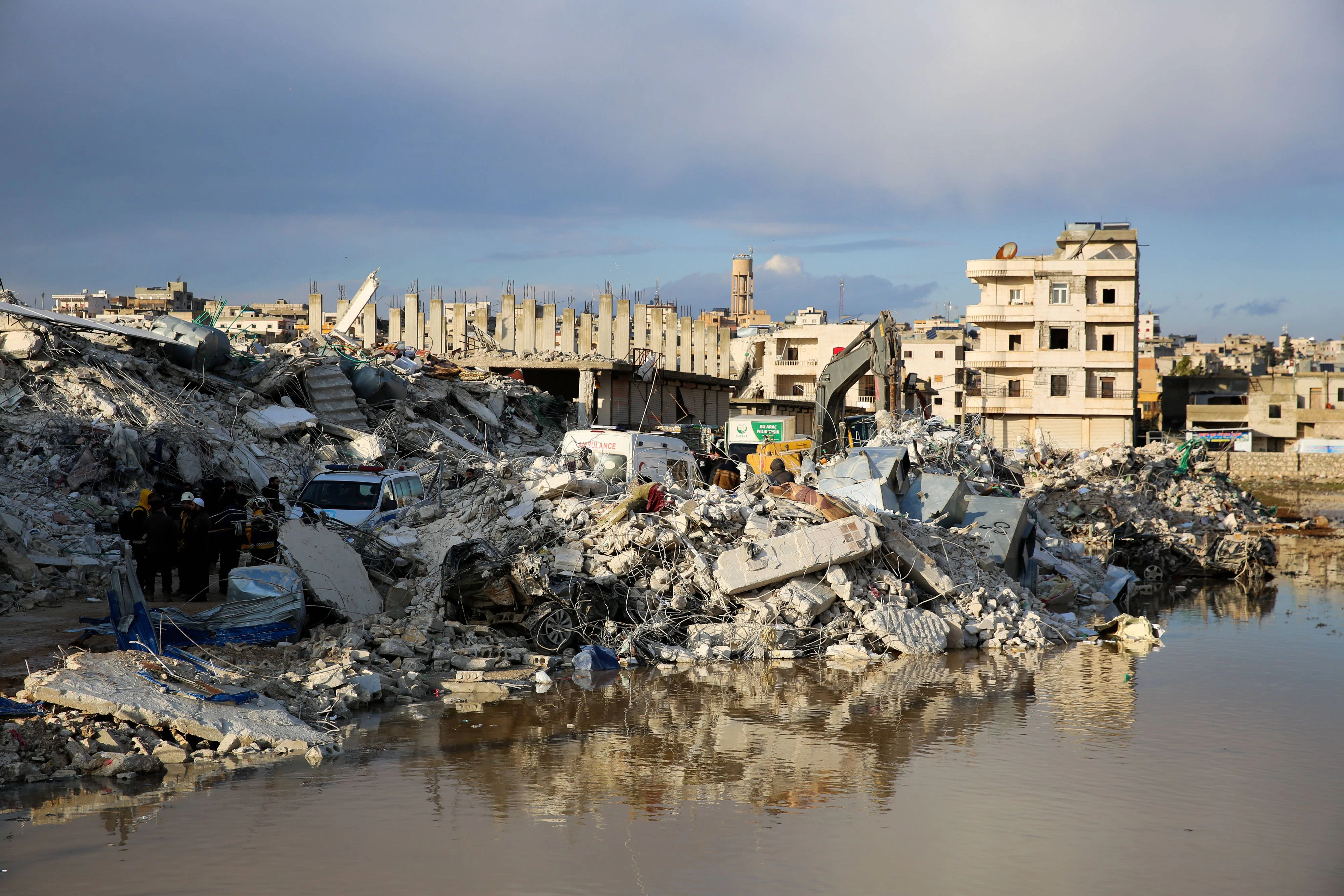 Die Türkei soll weiter Luftangriffe auf Nordsyrien fliegen. 