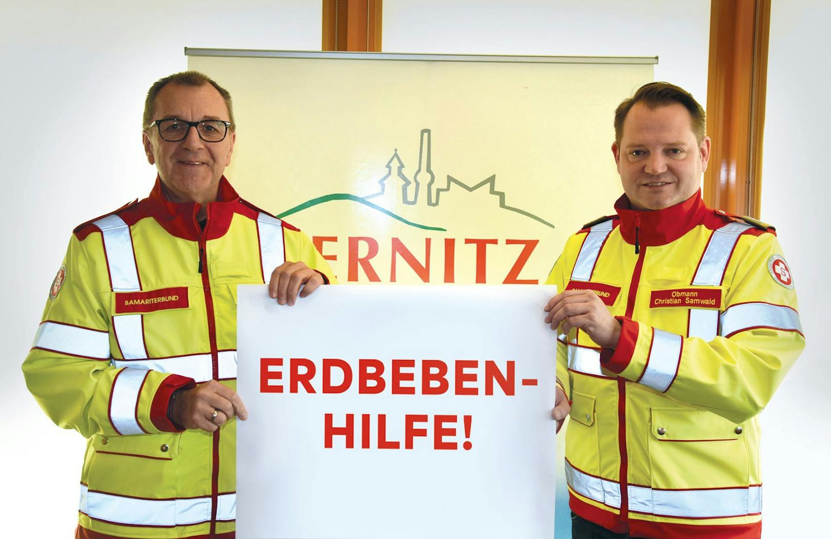 Erdbebenkatastrophe: Ternitz hilft, freuen sich Bürgermeister Rupert Dworak (l.) und Christian Samwald