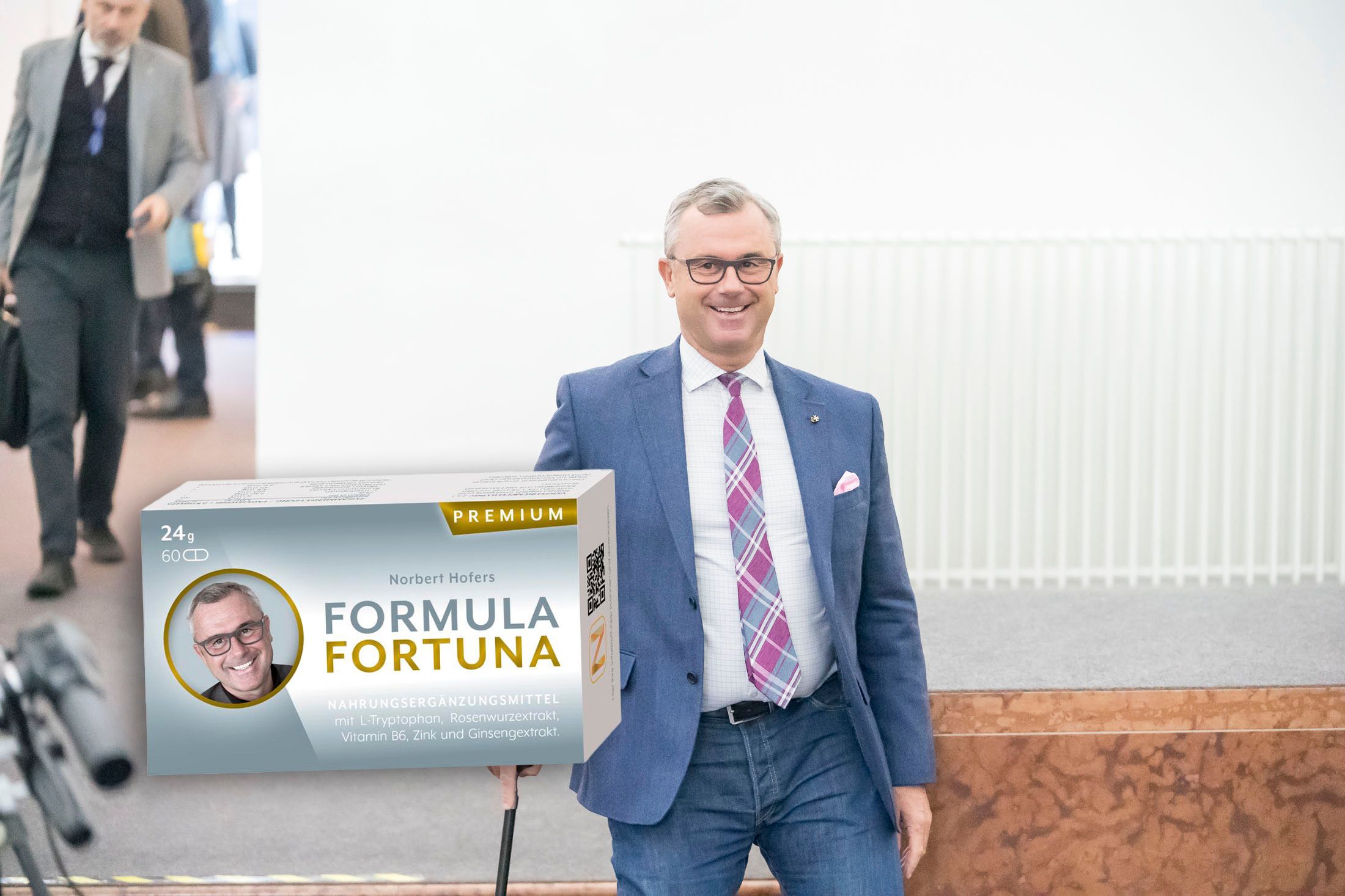 Norbert Hofer präsentiert Medikament.