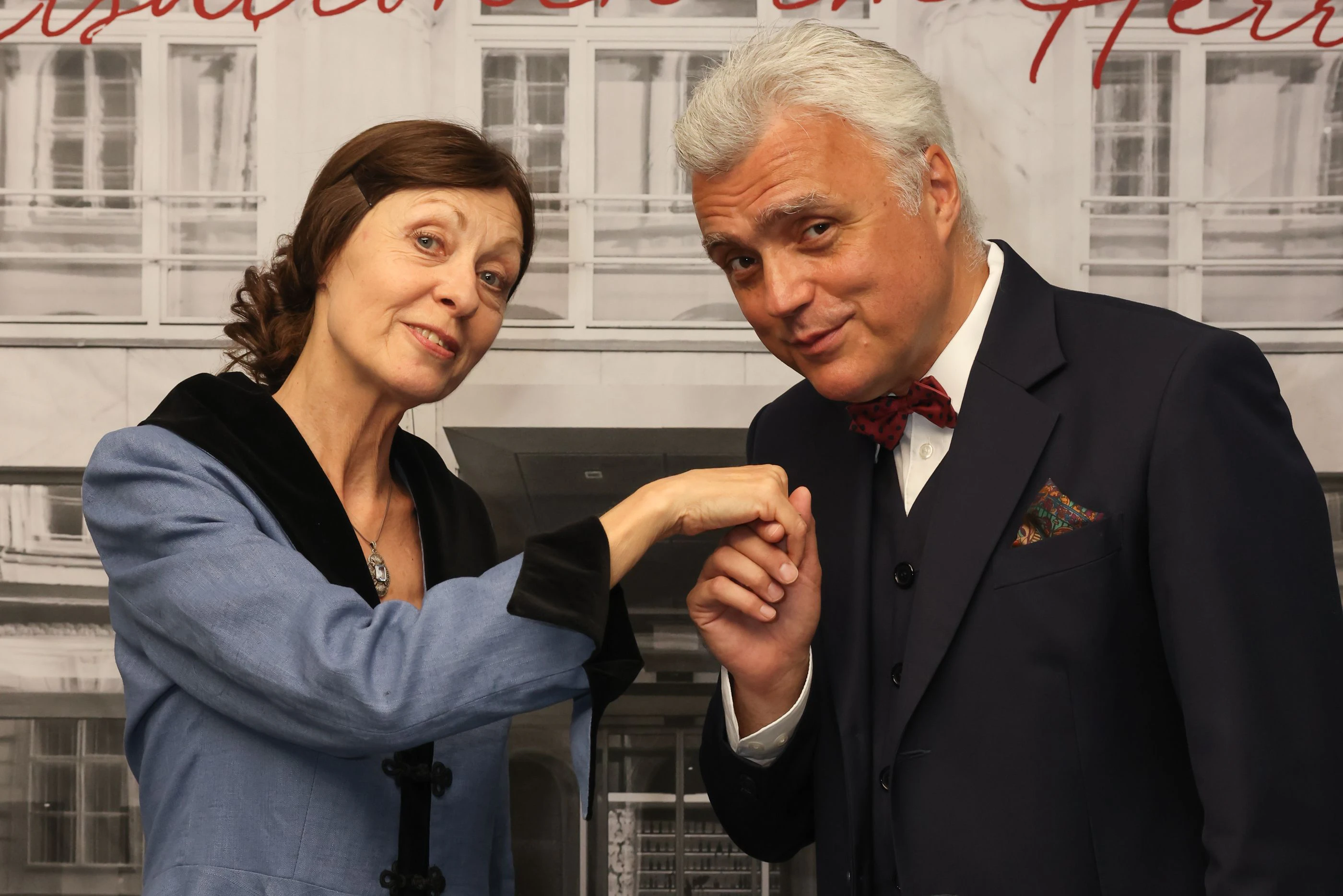 Konversationen im Herrenhof: Olga Schnitzler (Elisabeth Joe Harriet) trifft auf Joseph Roth (Ralph Saml)