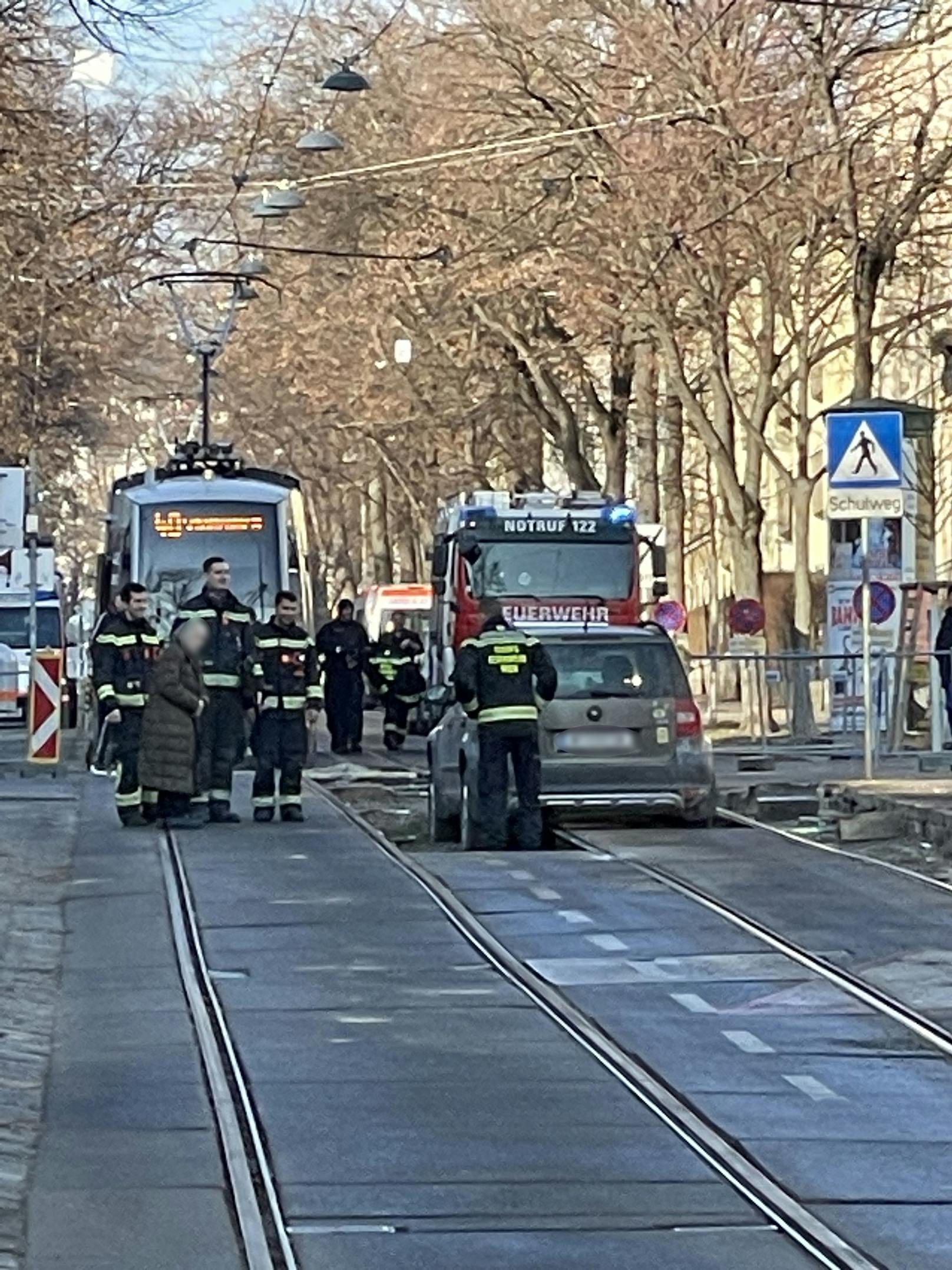 Der Crash in Wien-Währing sorgt für Ärger bei den Öffi-Fahrgästen.
