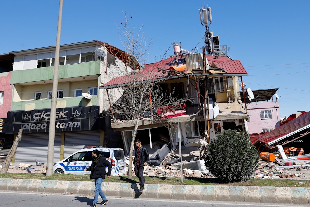 Wer Angehörige, Freunde oder Geschäftspartner in der Türkei und in Syrien telefonisch erreichen will, kann das ab Freitag kostenlos.