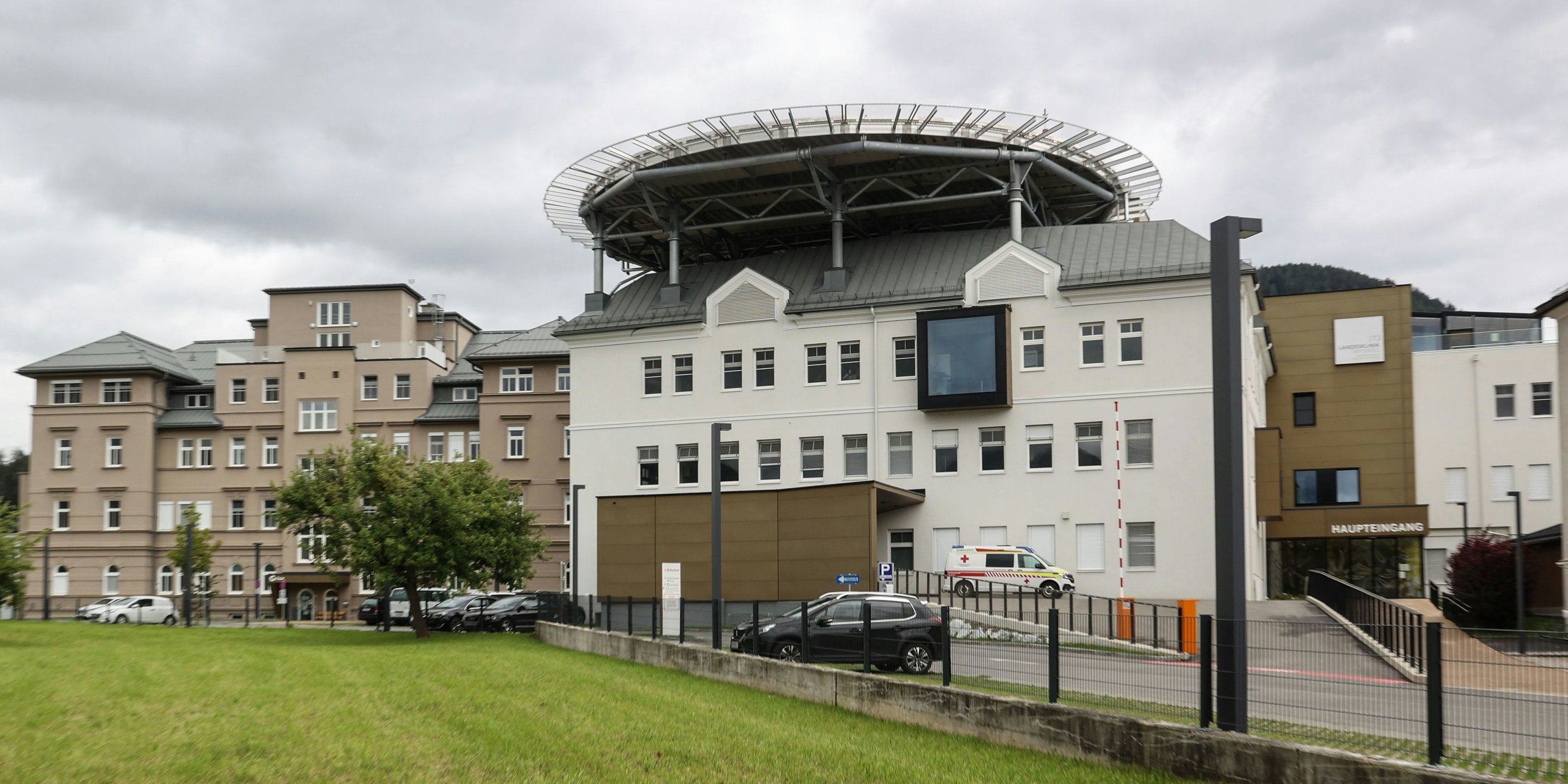 Das Tamsweger Krankenhaus erklärt die Maßnahme mit Personalnot und dem Versorgungsauftrag.