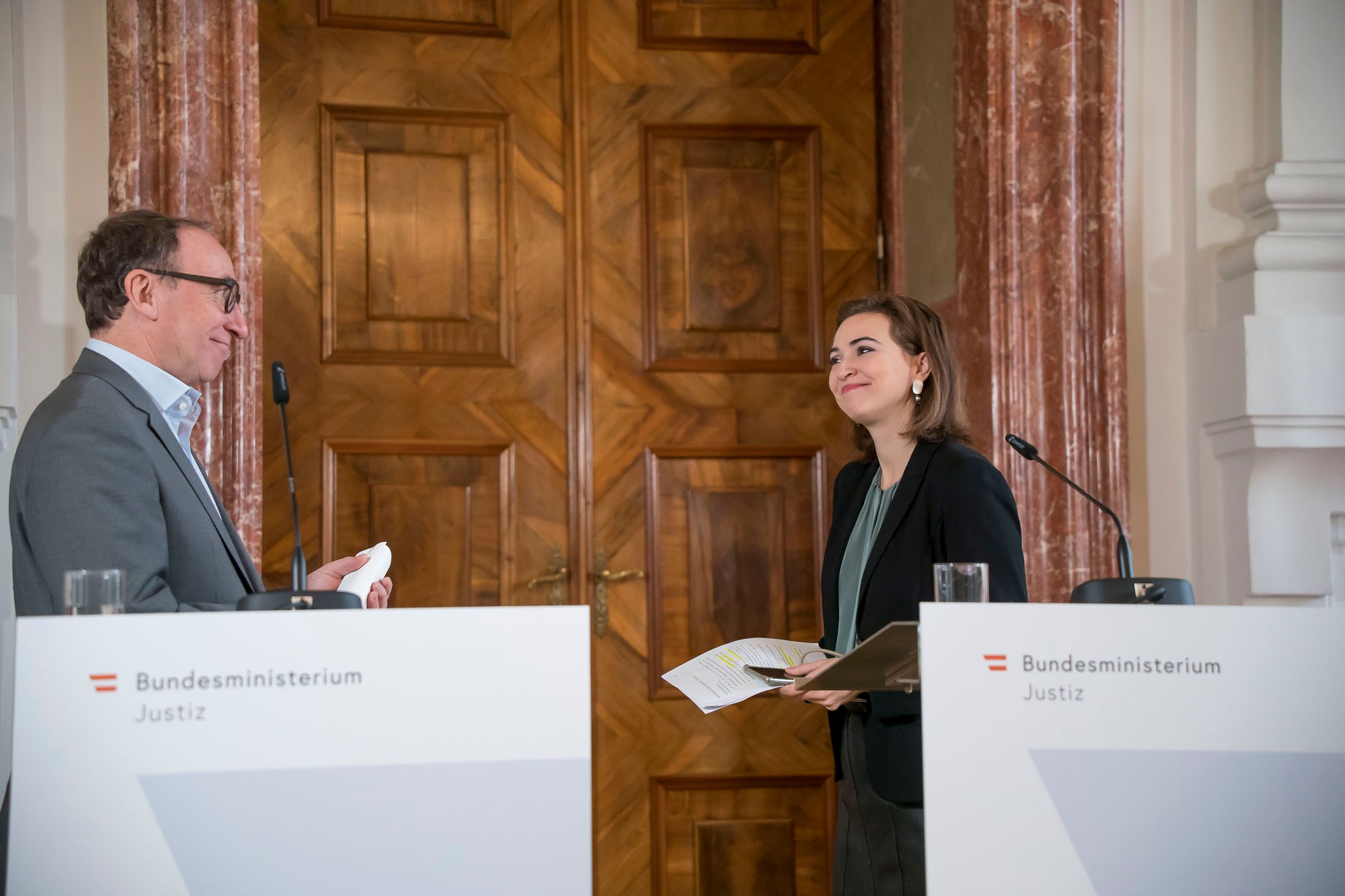 On top: Gesundheitsminister Johannes Rauch (Grüne), Justizministerin Alma Zadic (Grüne)