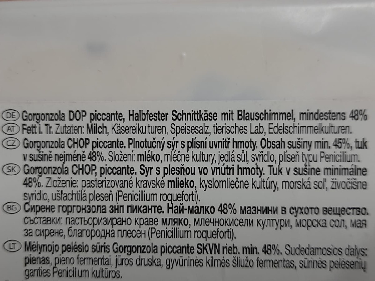 In vielen Käsesorten wie Gorgonzola, Mozzarella oder Parmesan ist tierisches Lab enthalten.
