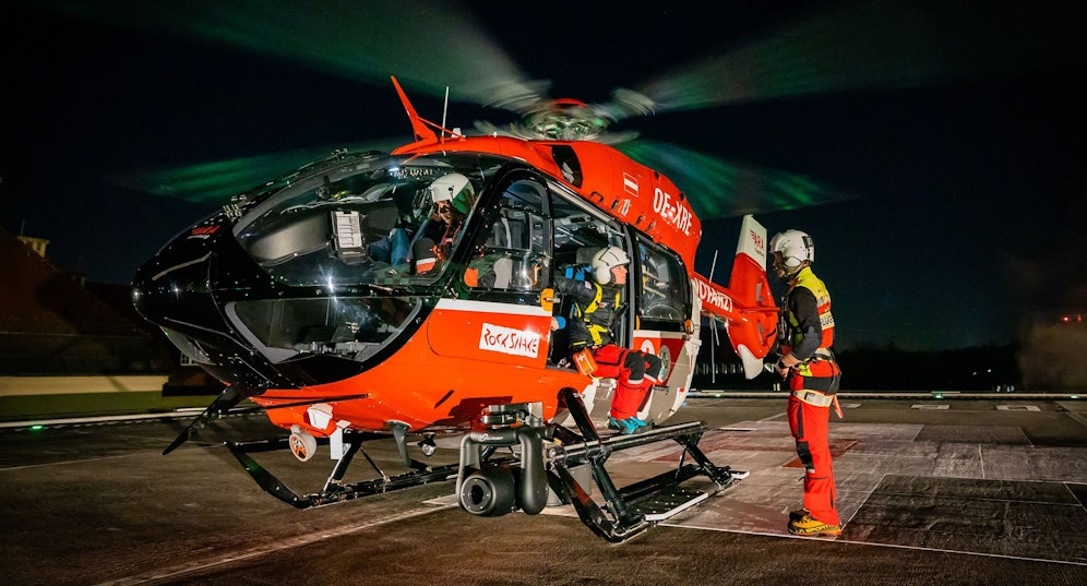 Ein Hubschrauber der ARA-Flugrettung stand im Einsatz. Symbolbild