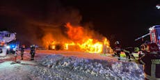 Scheunenbrand – Feuerwehrschläuche & Rohre froren ein