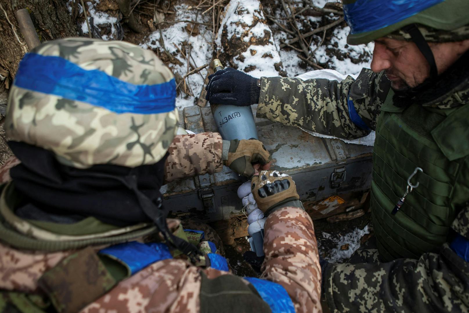 Im Osten der Ukraine gehen die Kämpfe unvermindert weiter. In Wuhledar konnten die ukrainischen Streitfkräfte ihrem Feind massive Verluste zufügen.