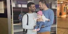 Politiker ärgert ÖBB-Plakat mit zwei Männern und Baby