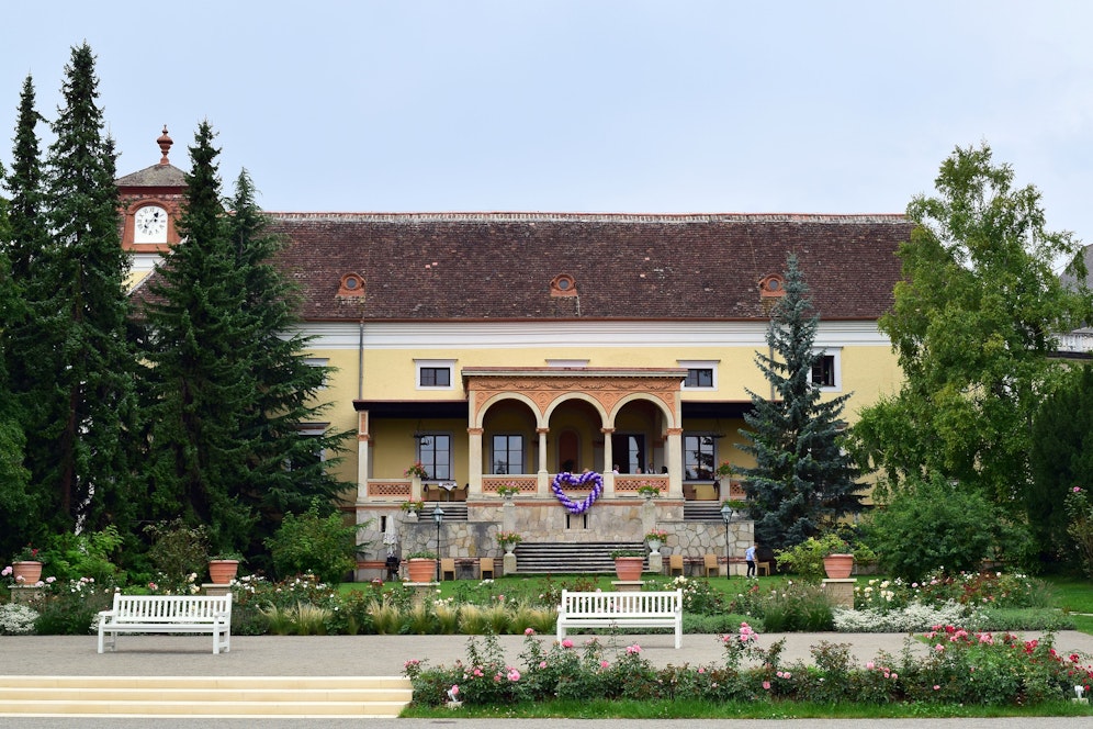 Hotel Schloss Weikersdorf: Die schöne Anlage in Baden