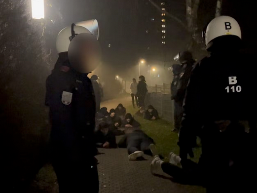 In der Silvesternacht eskalierte die Situation in einem Floridsdorfer Wohnbau.